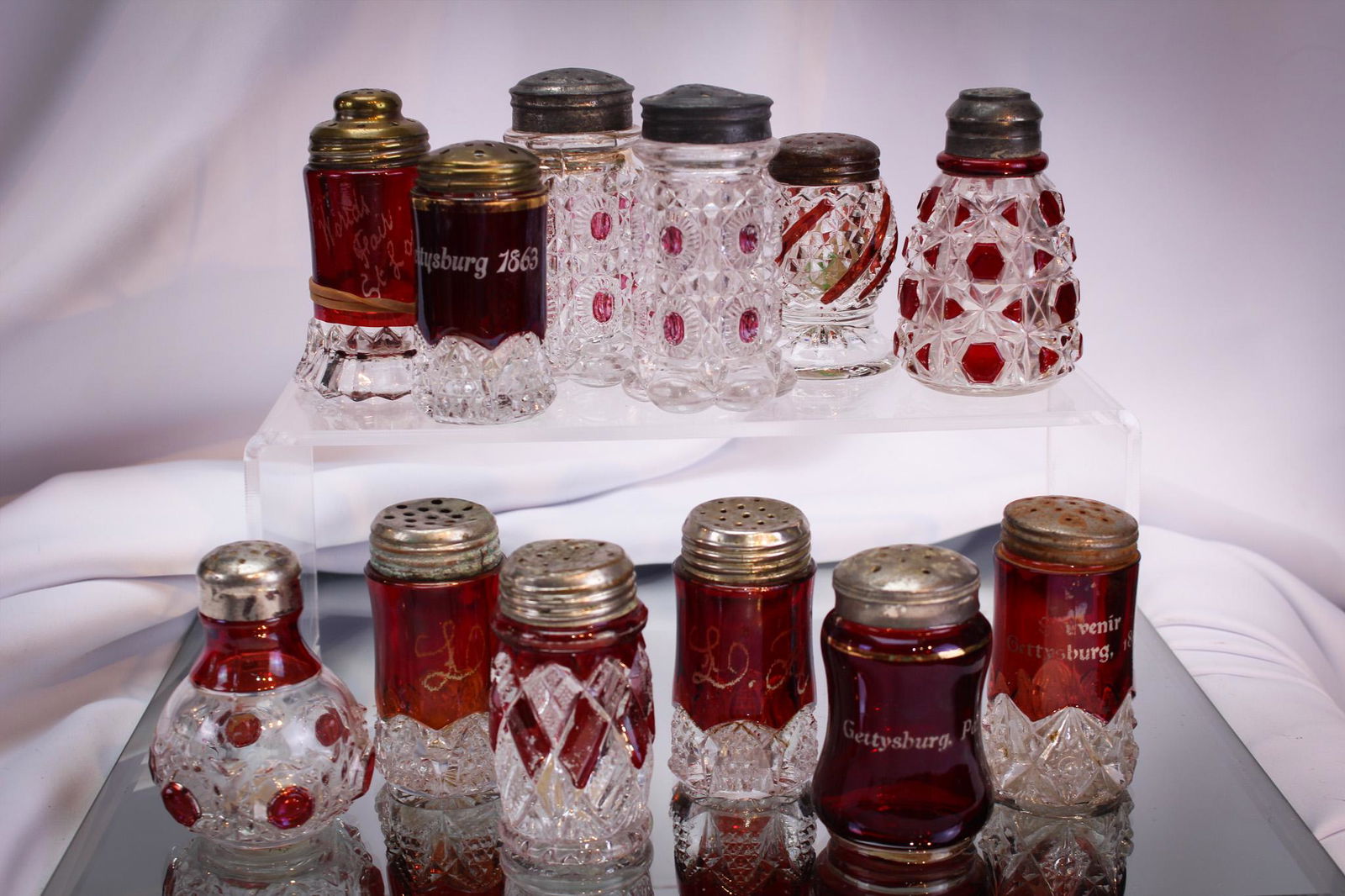 Mega Magnum Auctions Lot of 12 Victorian Ruby Stained Salt Shakers (1 of 4)