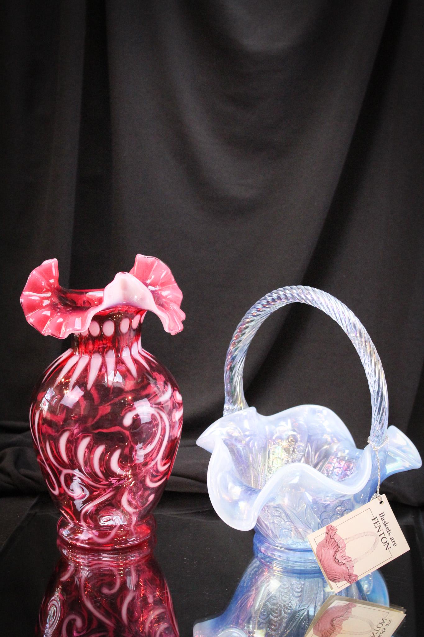 2 pc Lot Fenton Art Glass (1 of 11)