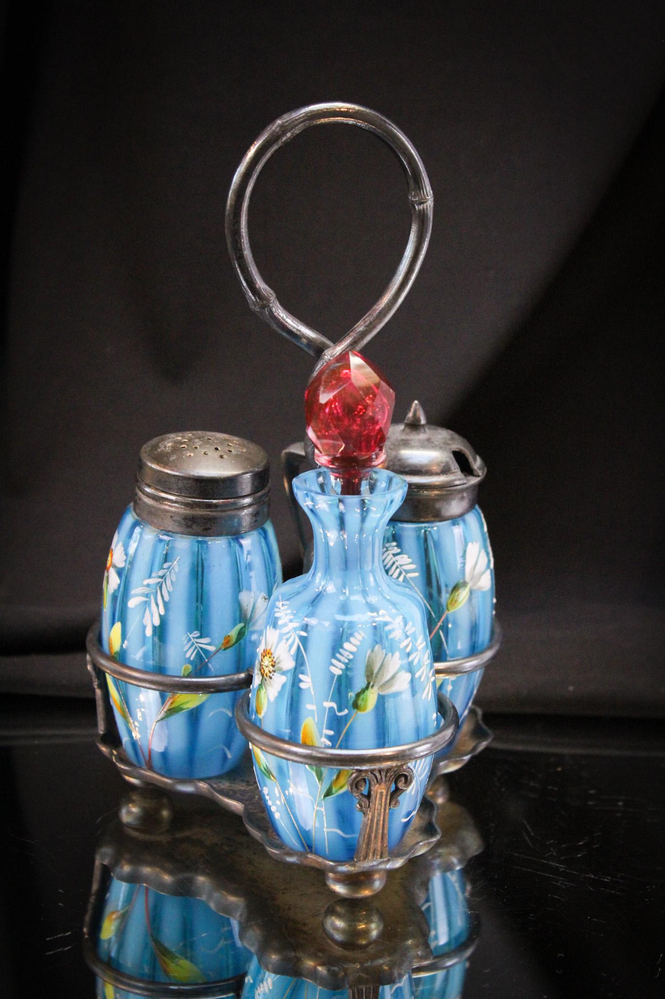 Blue Opalescent Reed & Barton Silverplate Decorated Shaker Condiment Castor (1 of 11)