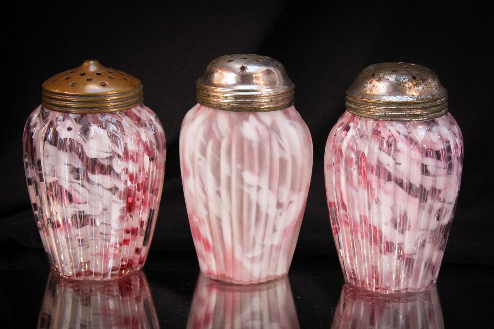 3 pc Lot Victorian Northwood Cranberry Spatter Sugar Shakers (1 of 10)