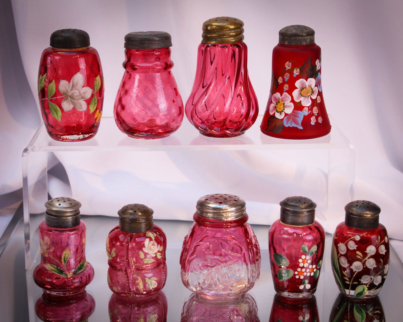 Mega Magnum Auctions 9 pc Lot Cranberry Enameled & More Salt Shakers (1 of 3)