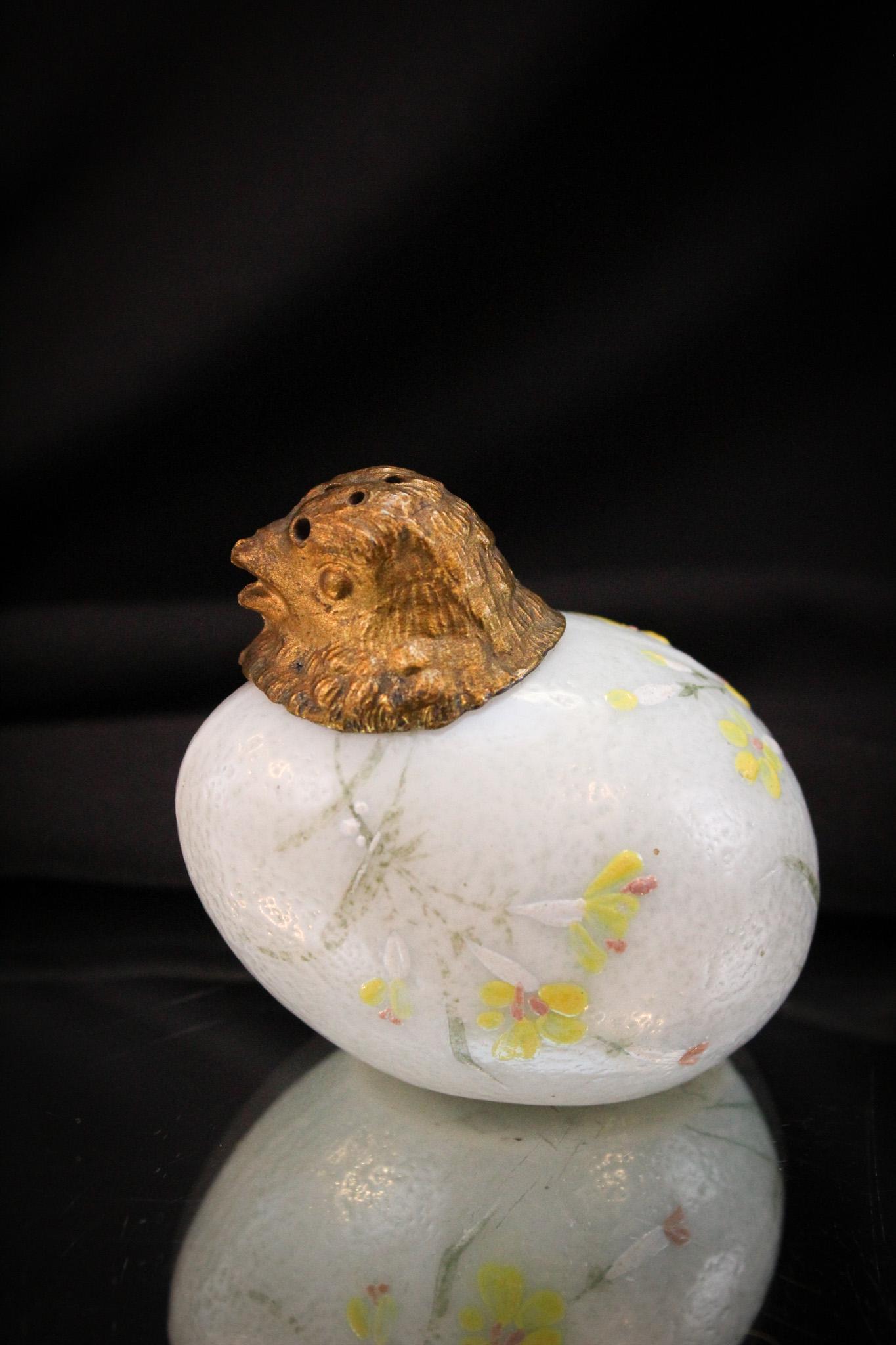 Mt. Washington Chick Head Victorian Salt Shaker (1 of 8)