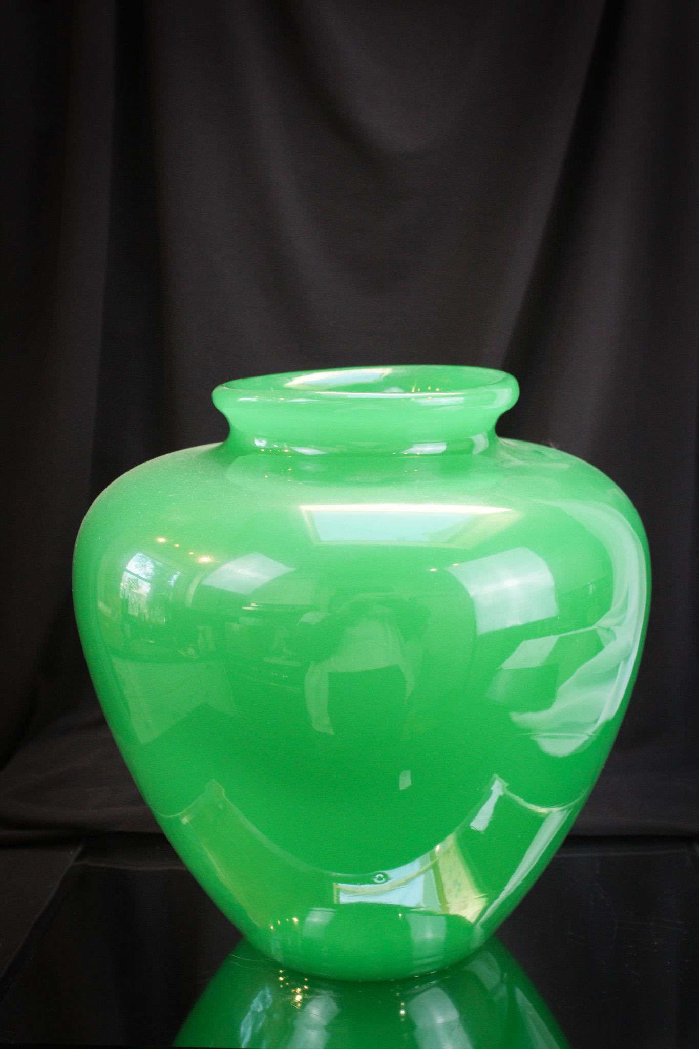 Steuben Green Jade HUGE #2683 Vase (1 of 8)