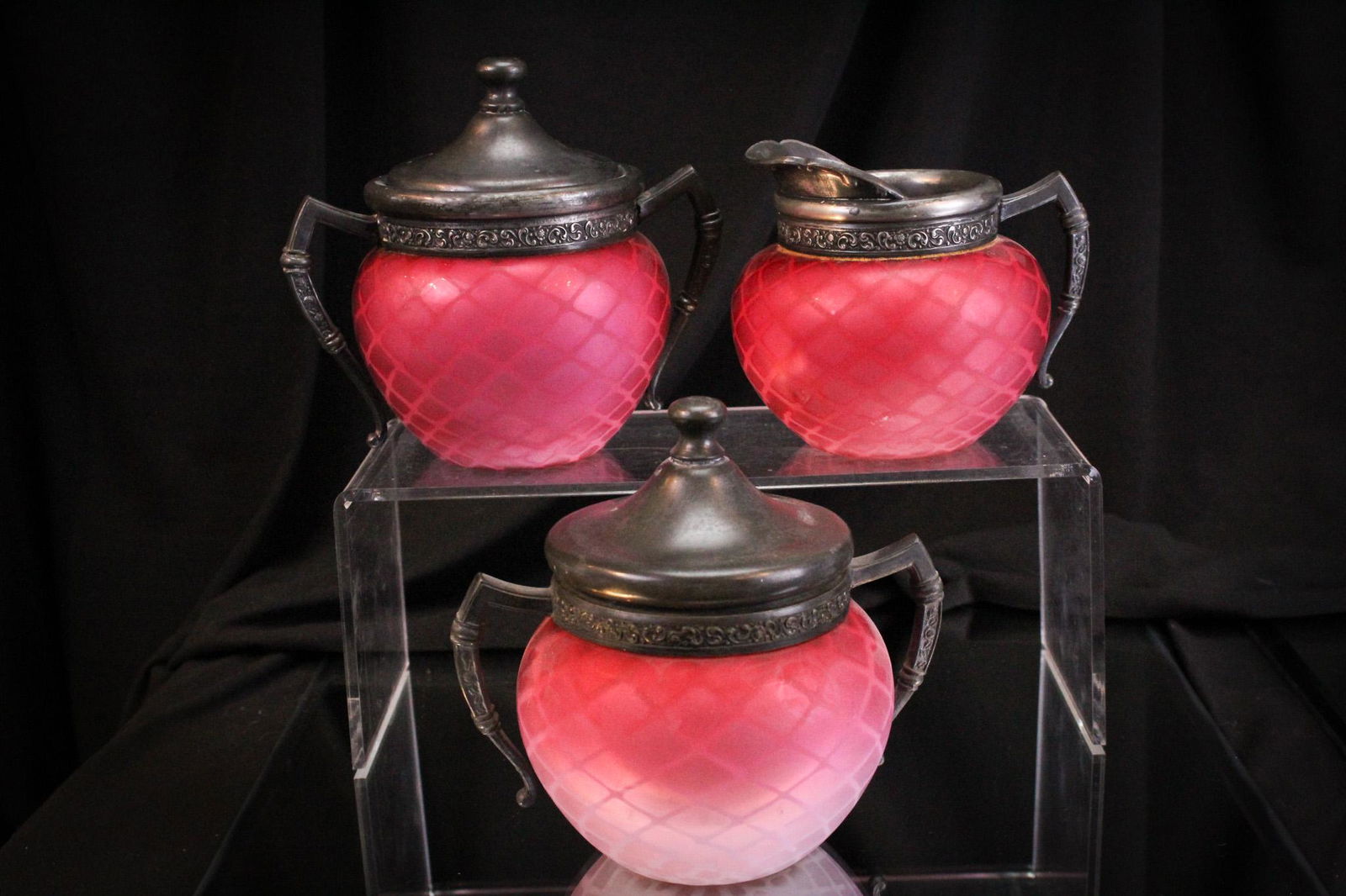 3 pc Lot Victorian Mother of Pearl Satin Glass (1 of 14)