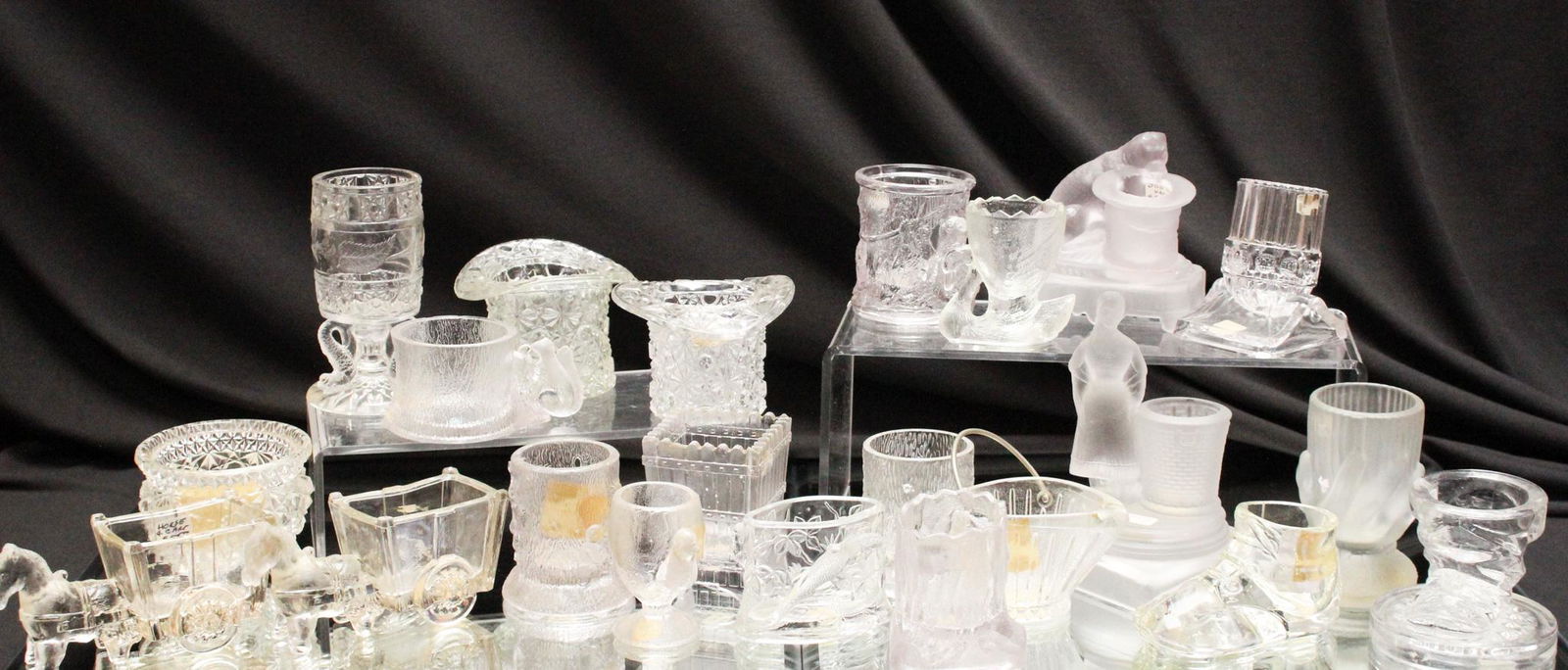 22 pc Mega Magnum Auctions Lot of Novelty Toothpick Holders: Fantastic offering of 22 Novelty Toothpick Holders, all various forms. Tallest measures 5 1/2".