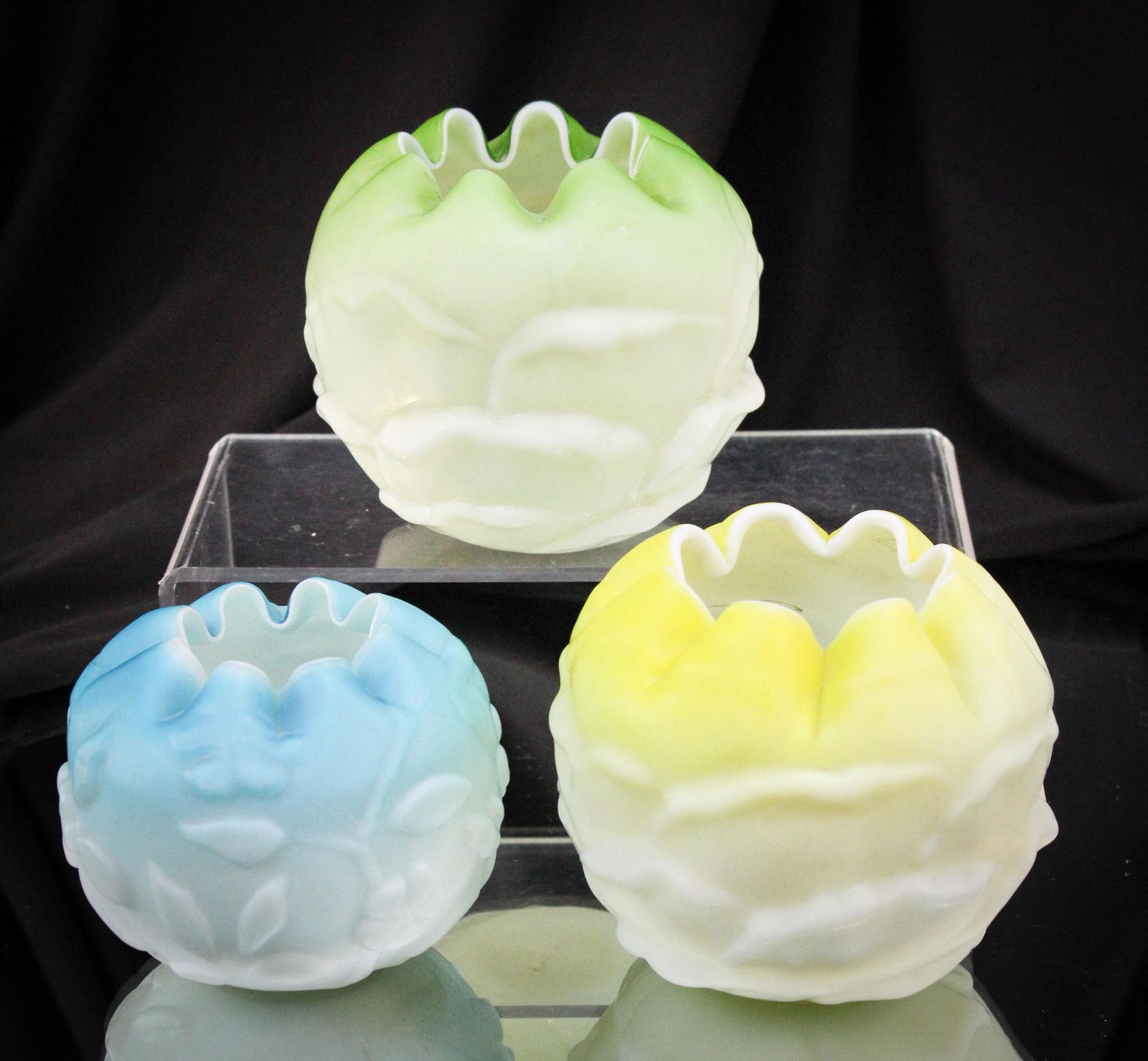 3 pc Lot Rose Bowls: You guessed it: More rose bowls. Tallest measures 3 3/4".