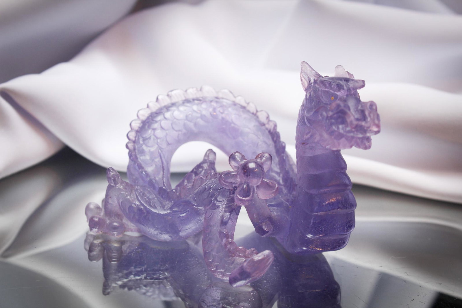 Daum France Pate-de-Verre Lilac Dragon: Charming rich lilac colored signed Daum Pate-de-Verre figural dragon swirling around.
