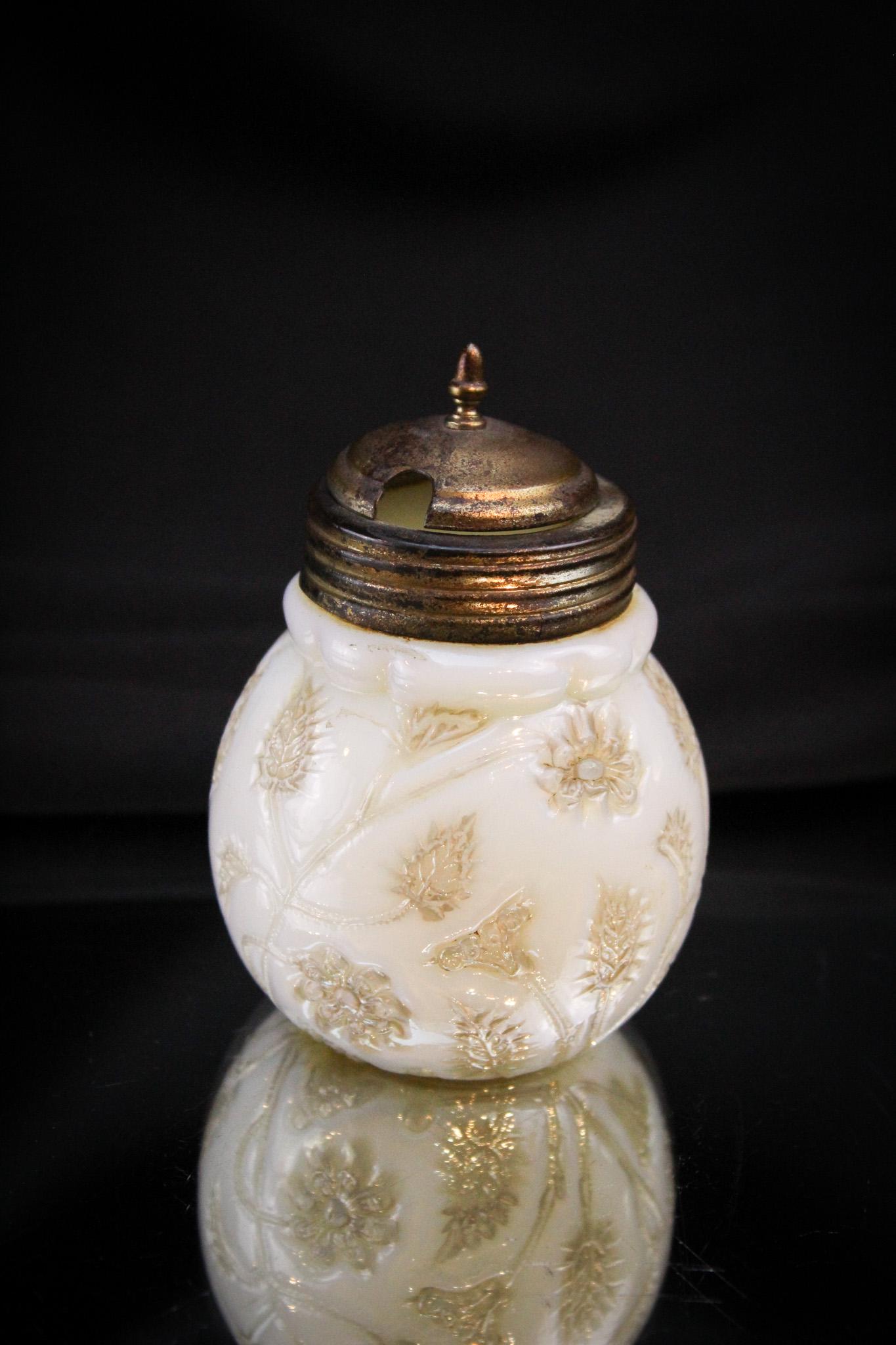 Scarce Findlay Onlyx Victorian Glass Mustard Jar: Charming piece of Findlay glass and seldom do you run across them. This one is complete with the orignal lid. It stands a tall and proud 3" high.