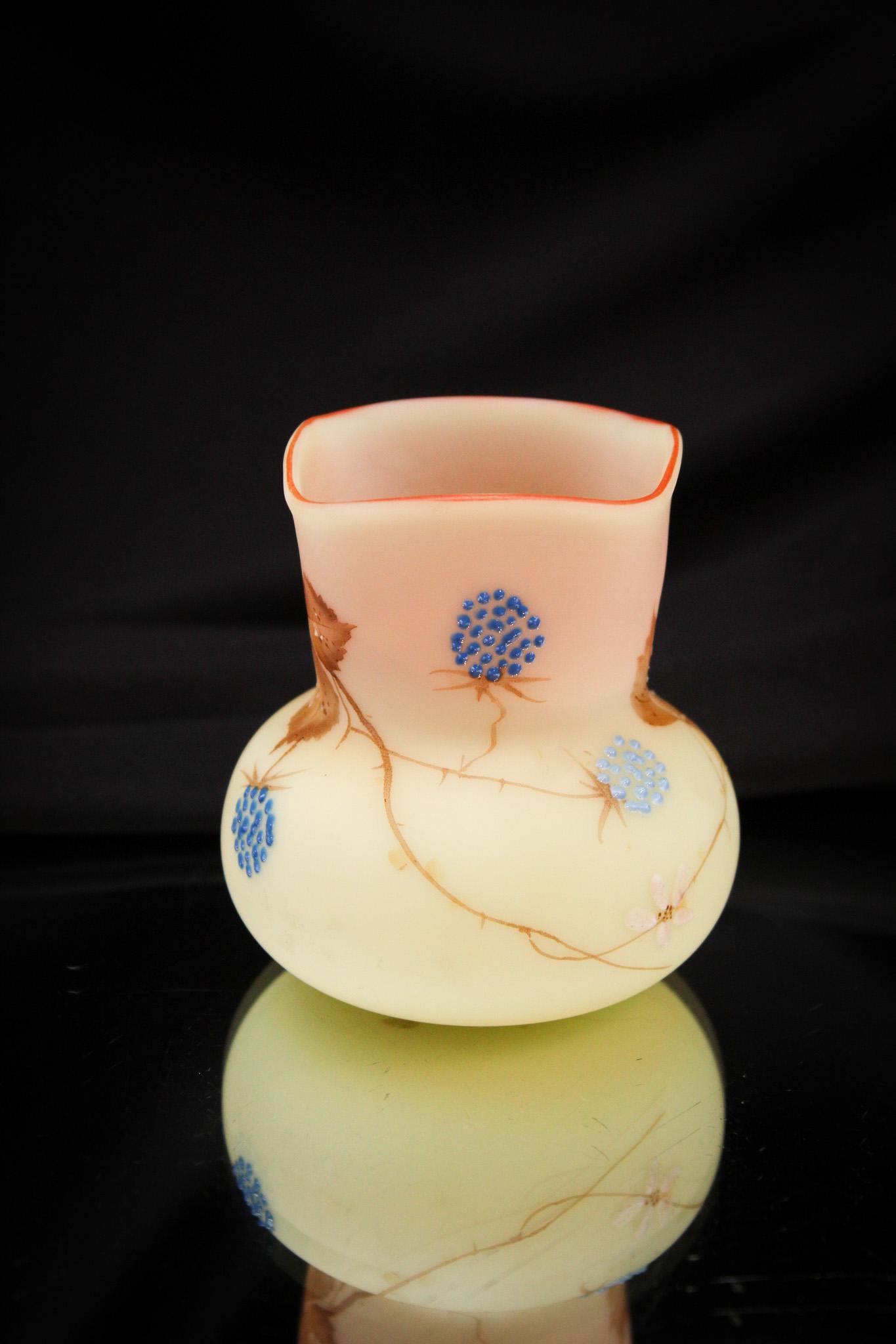 Mt. Washington Blue Berry & Leaf Burmese Victorian Toothpick Holder: This is always a popular decoration among the collectors. Take note of how blue the blue berries are! Toothpick has great burmese coloring. It measures 2 3/4" tall.