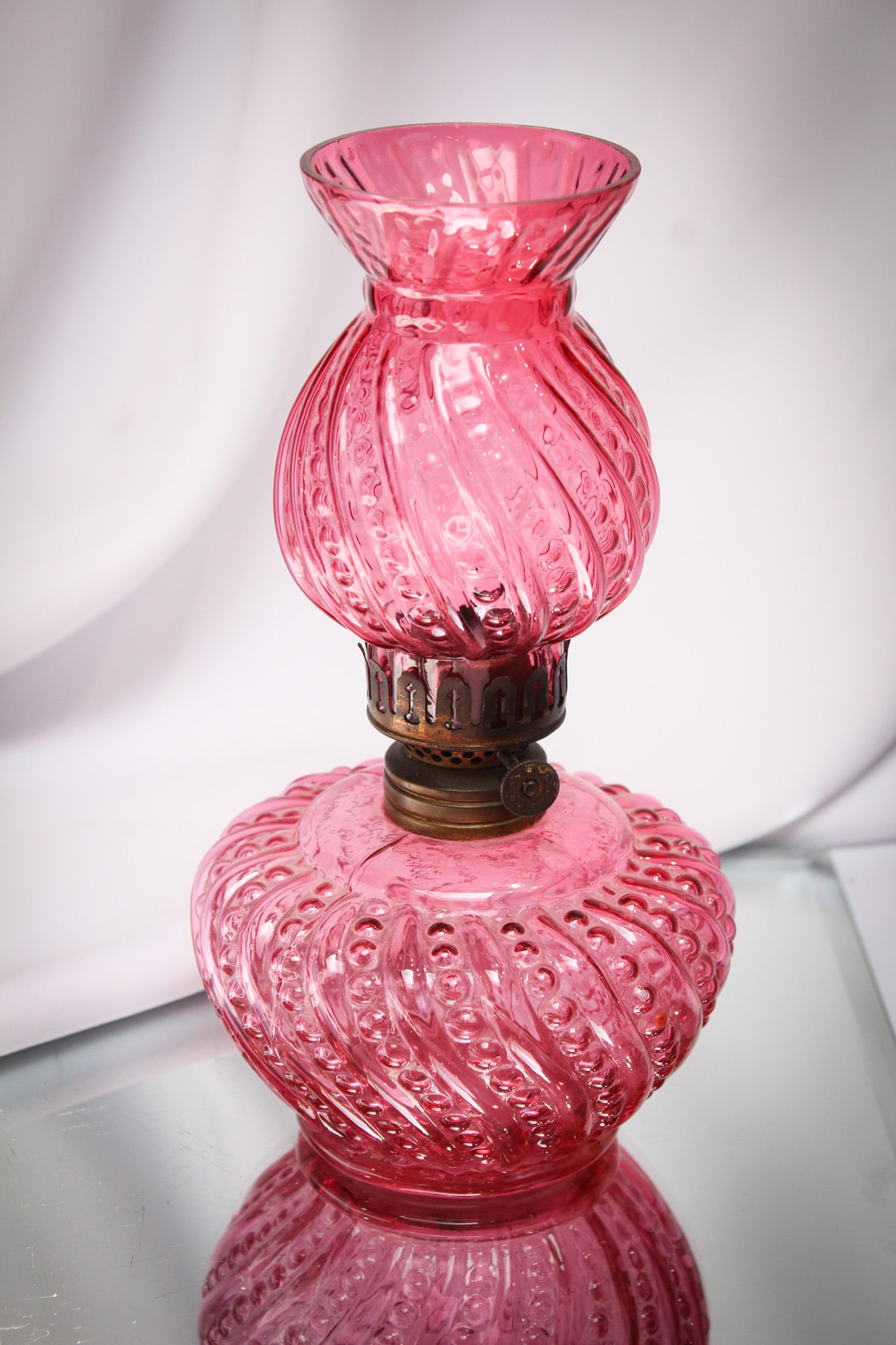 Cranberry Beaded Swirl Victorian Miniature Oil Lamp: Nice little Victorian "Beaded Swirl" pattern miniature oil lamp. Great coloring!