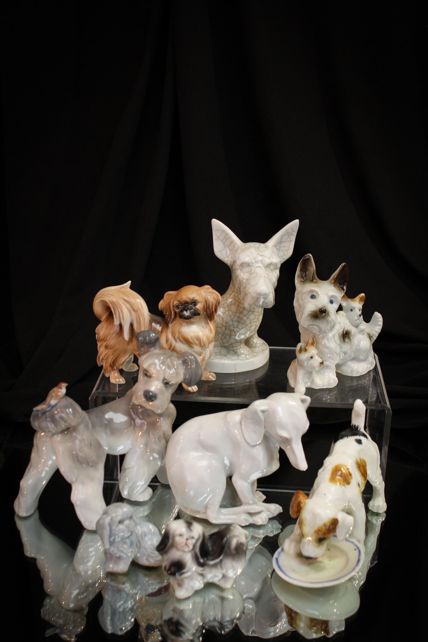 8 pc Lot Dog Figurines Lladro Heaubach Meissen & More Porcelain: Nice hand selected offering of 8 pooch porcelain figurines by various makers.