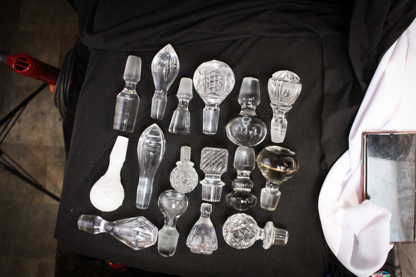 16 pc Lot Antique glass Decanter Stoppers: Nice array of antique glass decanter stoppers including one opal glass example.