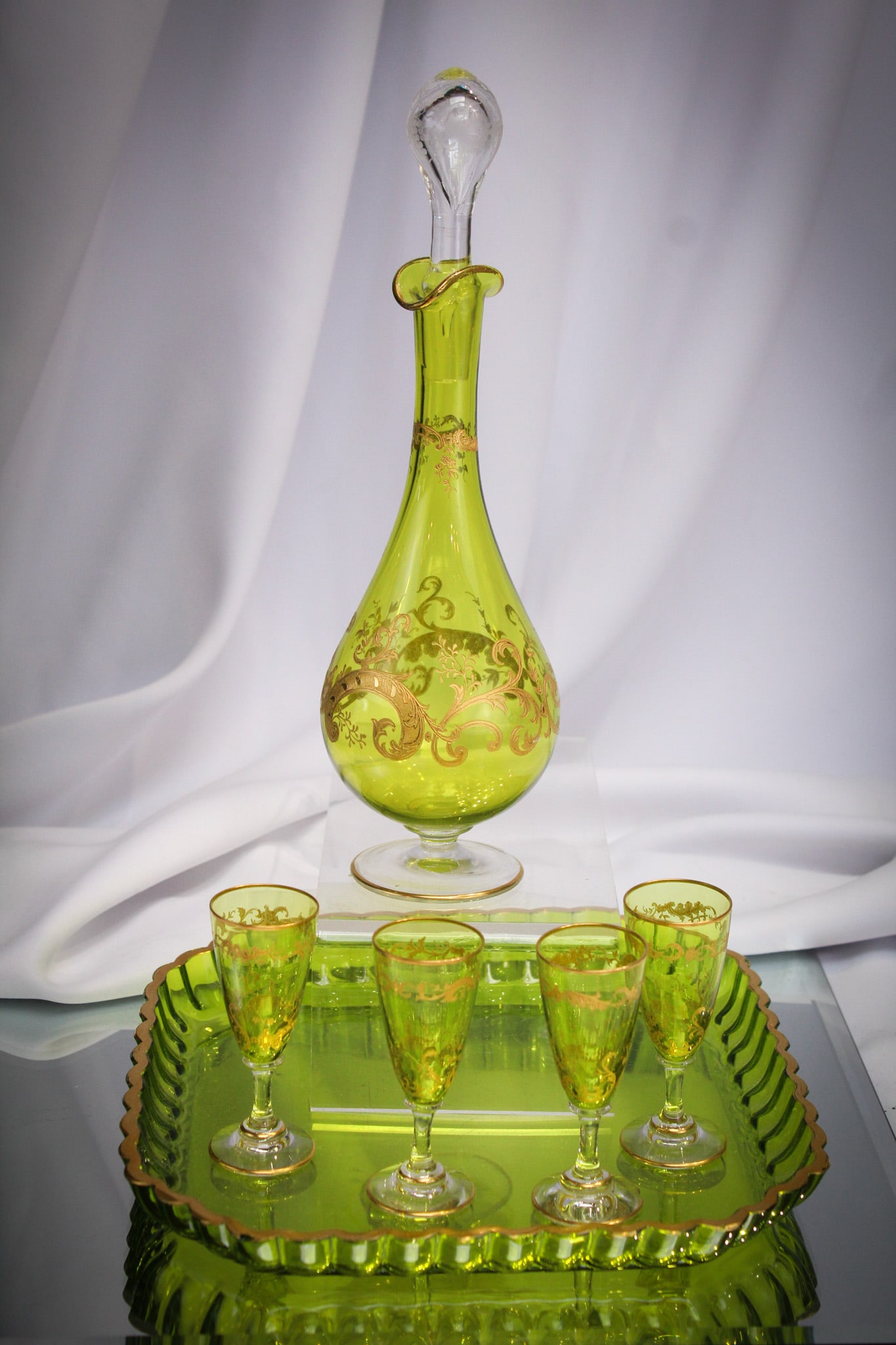 Moser Fern Green Gilt Enameled Cordial Decanter Set: Great Moser fern green variant #3 gilt decorated decanter cordial set complete with tray. Six pieces in all. Nice!