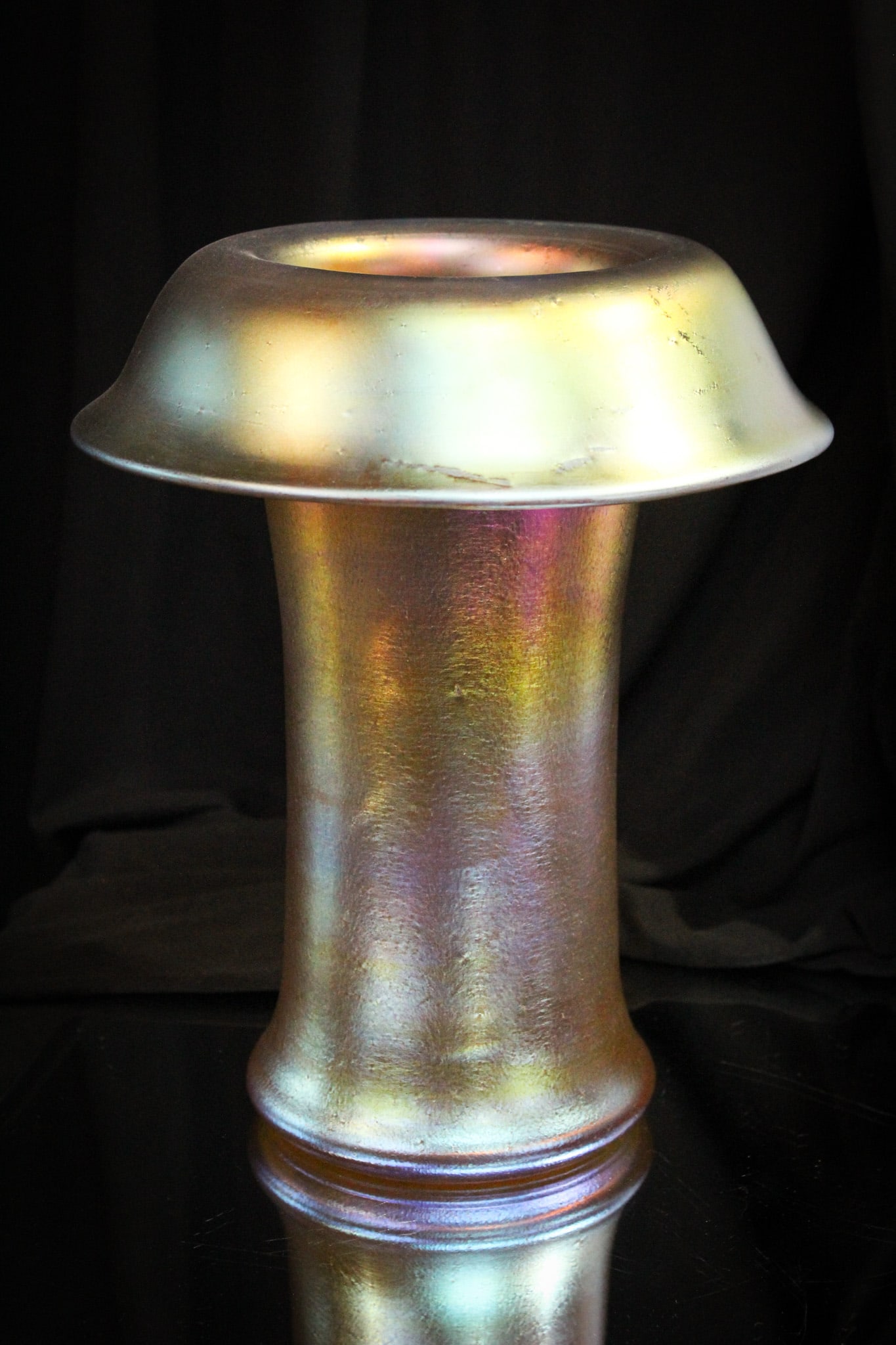 Loetz Gold Irridescent Art Glass Vase: Impressive Loetz gold irridescent rolled top vase. Vase is large and in charge and very impressive. Brilliant gold finish.