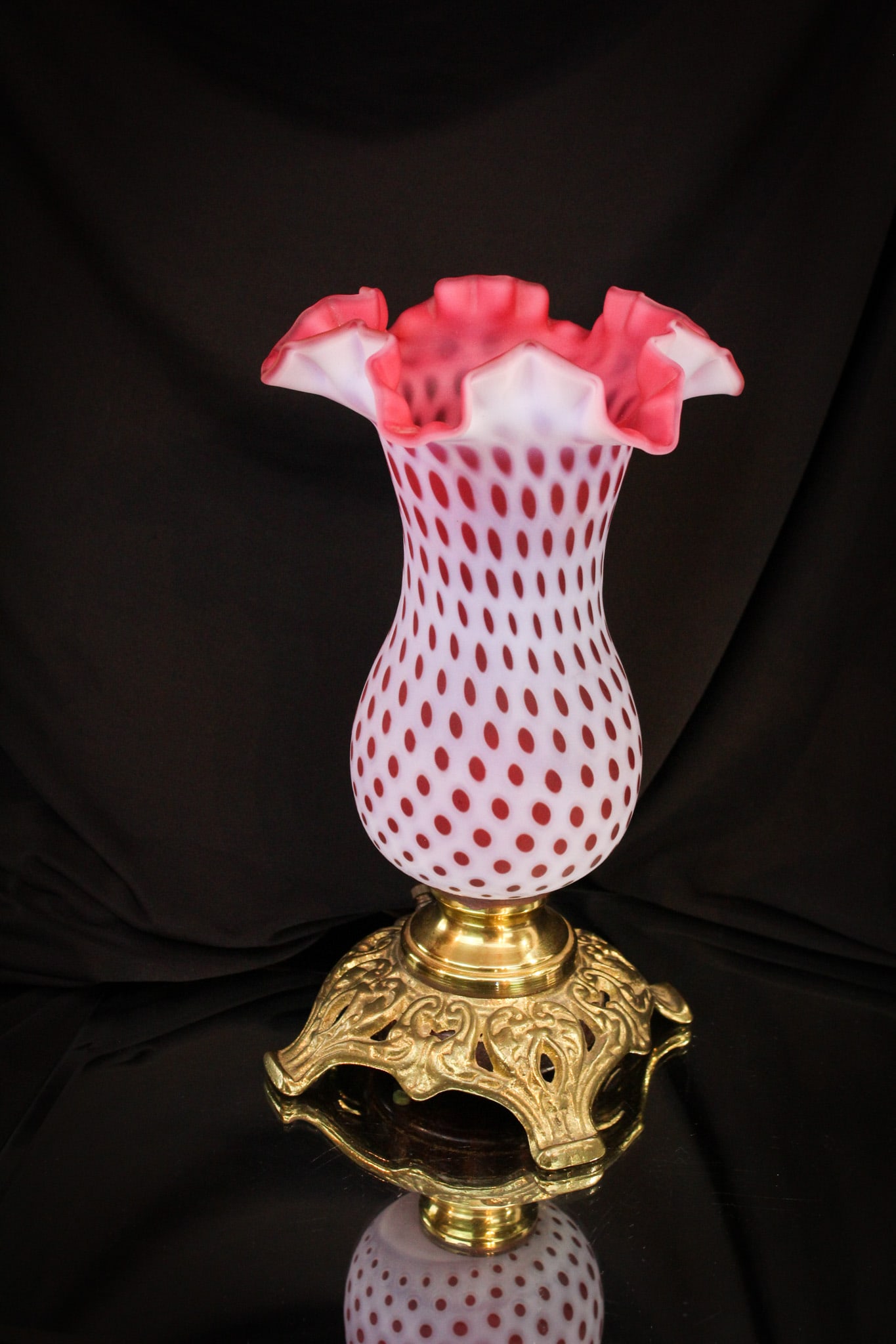 Fenton LG Wright Cranberry Opalescent Glass Satin Boudoir Lamp (1 of 9)