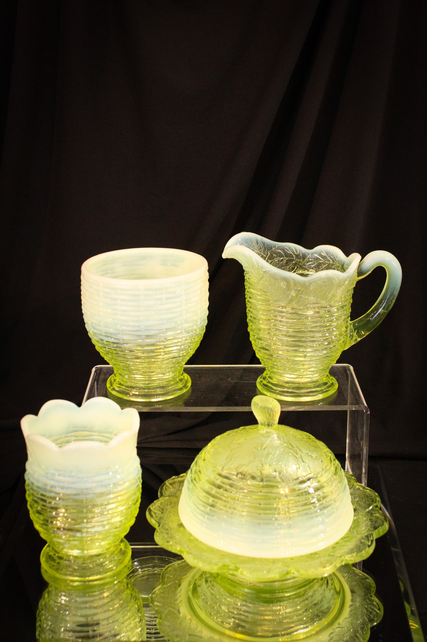 Leaf & Basketweave Vaseline Opalescent Victorian Table Set (1 of 18)