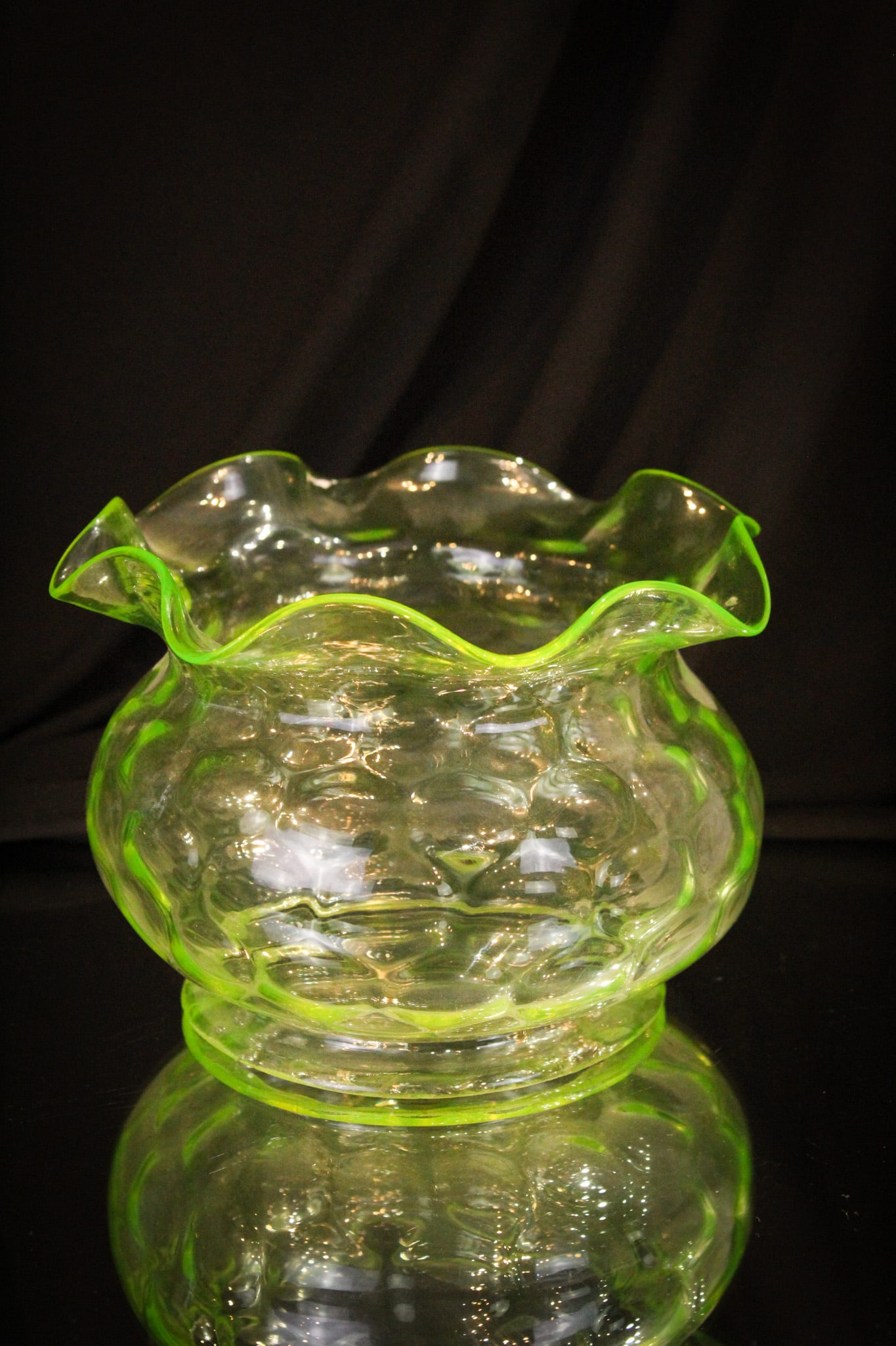 Vaseline Honeycomb Victorian Gas Shade (1 of 8)