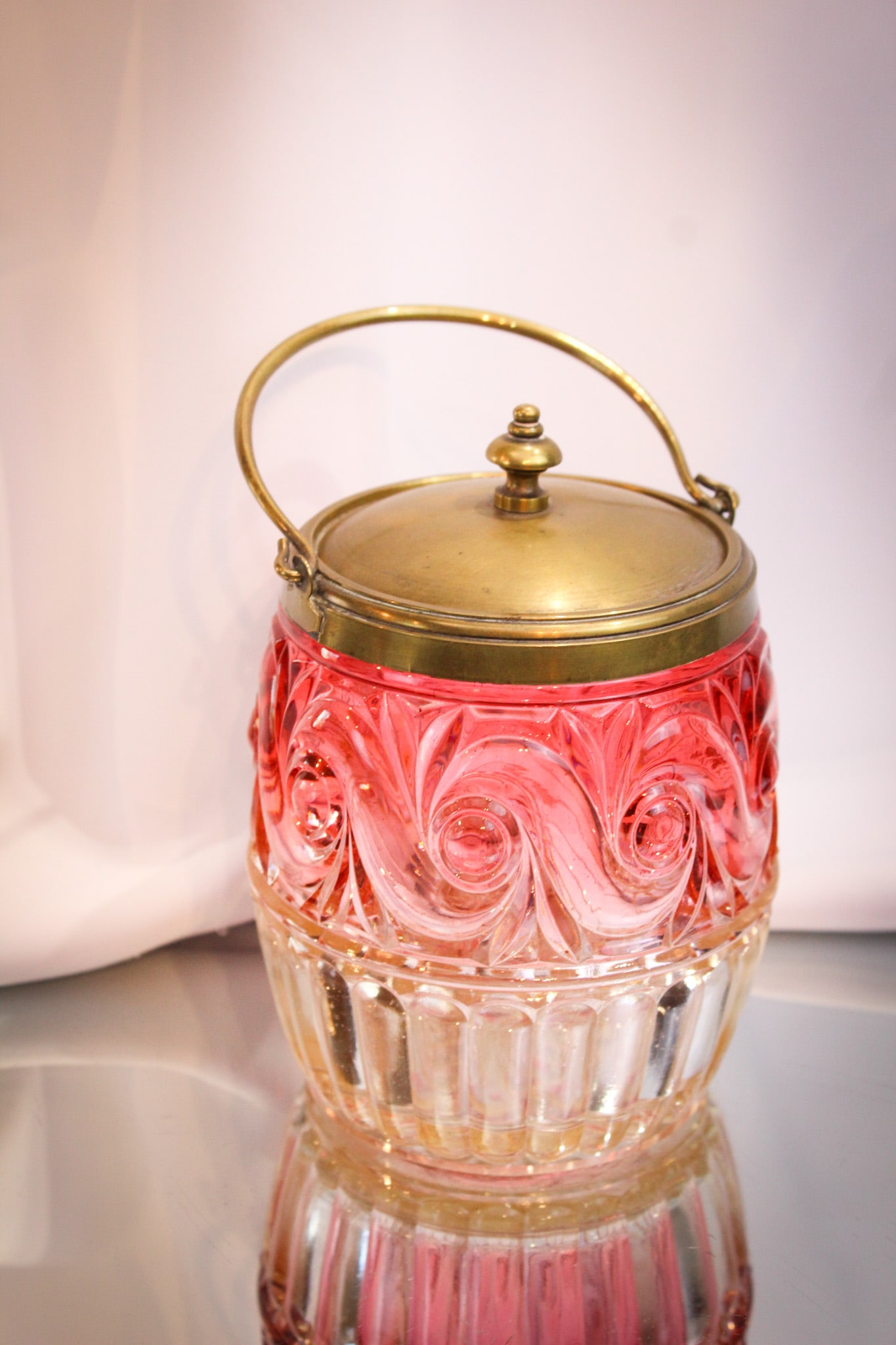 Baccarat France Rose Tiente Glass Biscuit Jar: Great offering in this signed Baccarat Rose Tiente bisucit jar complete with original mountings. Piece measures 6" tall.