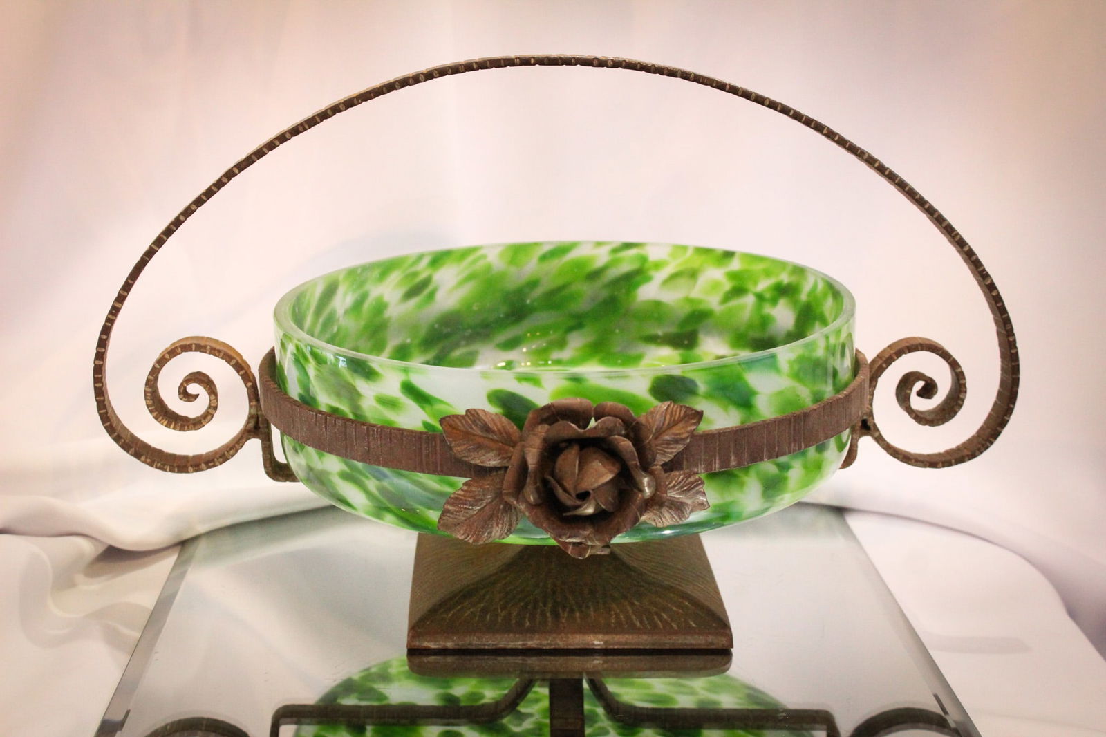 14" French Schneider Art Glass Mottled Glass & Bronze Basket: Phenomenal French mottled art glass insert attributed to Schneider in bronze basket adorned with roses and heavy handle and square form base.