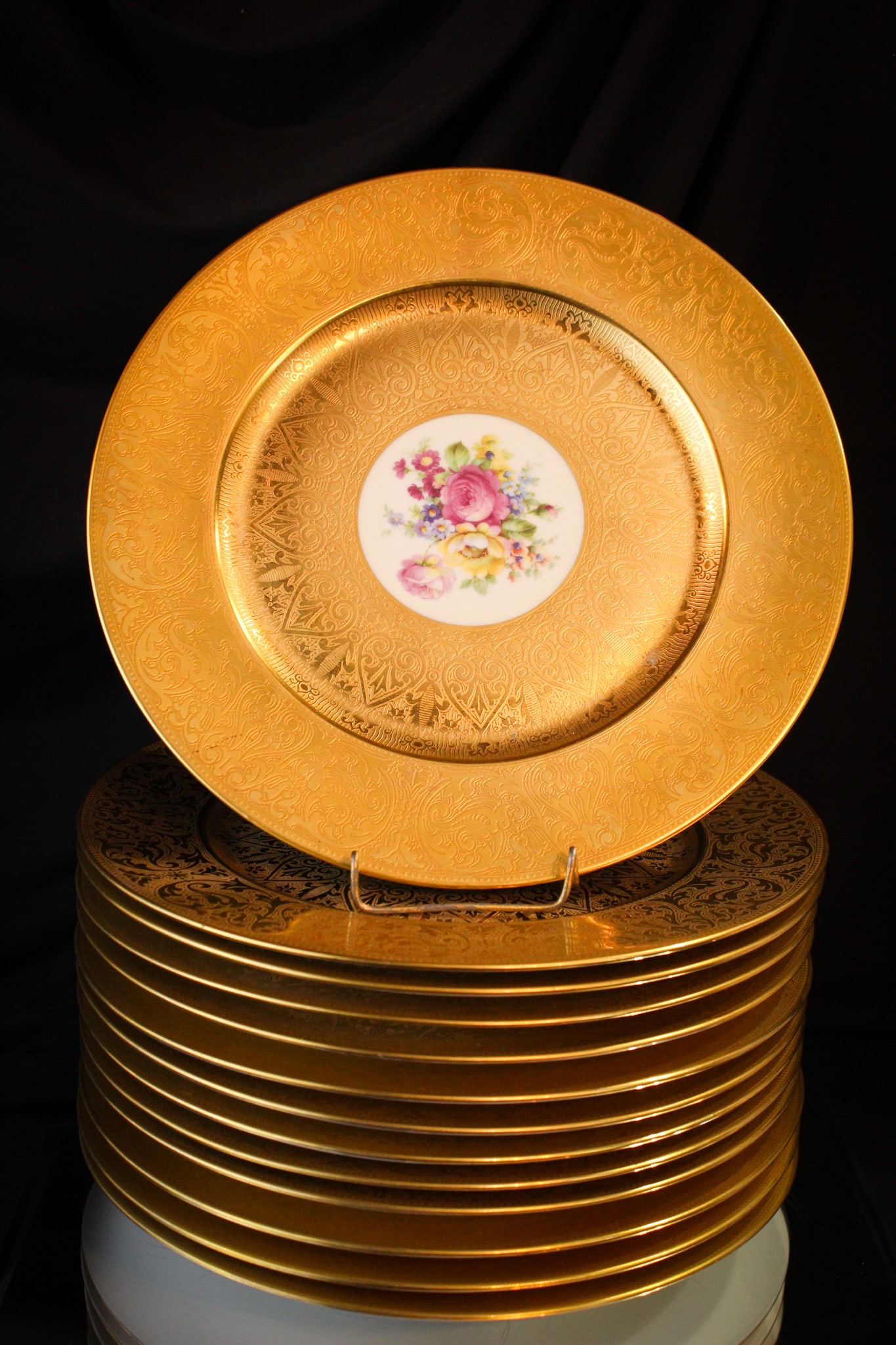 13 pc Set Heinrich & Co Bavaria Gold Floral Porcelain 11" Charger Plates (1 of 10)