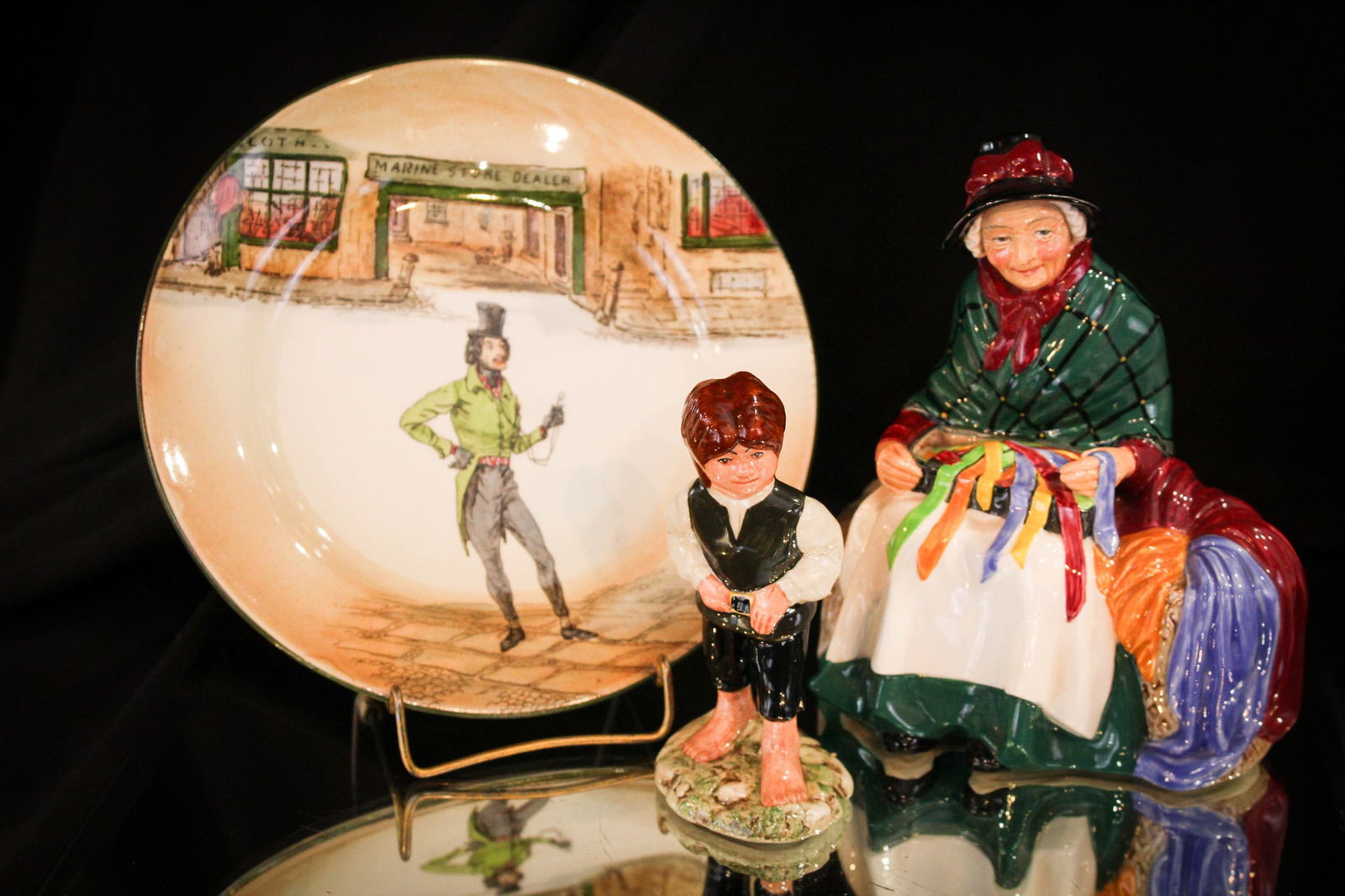 3 pc Lot Royal Doulton Porcelain Figurines & Plate (1 of 10)