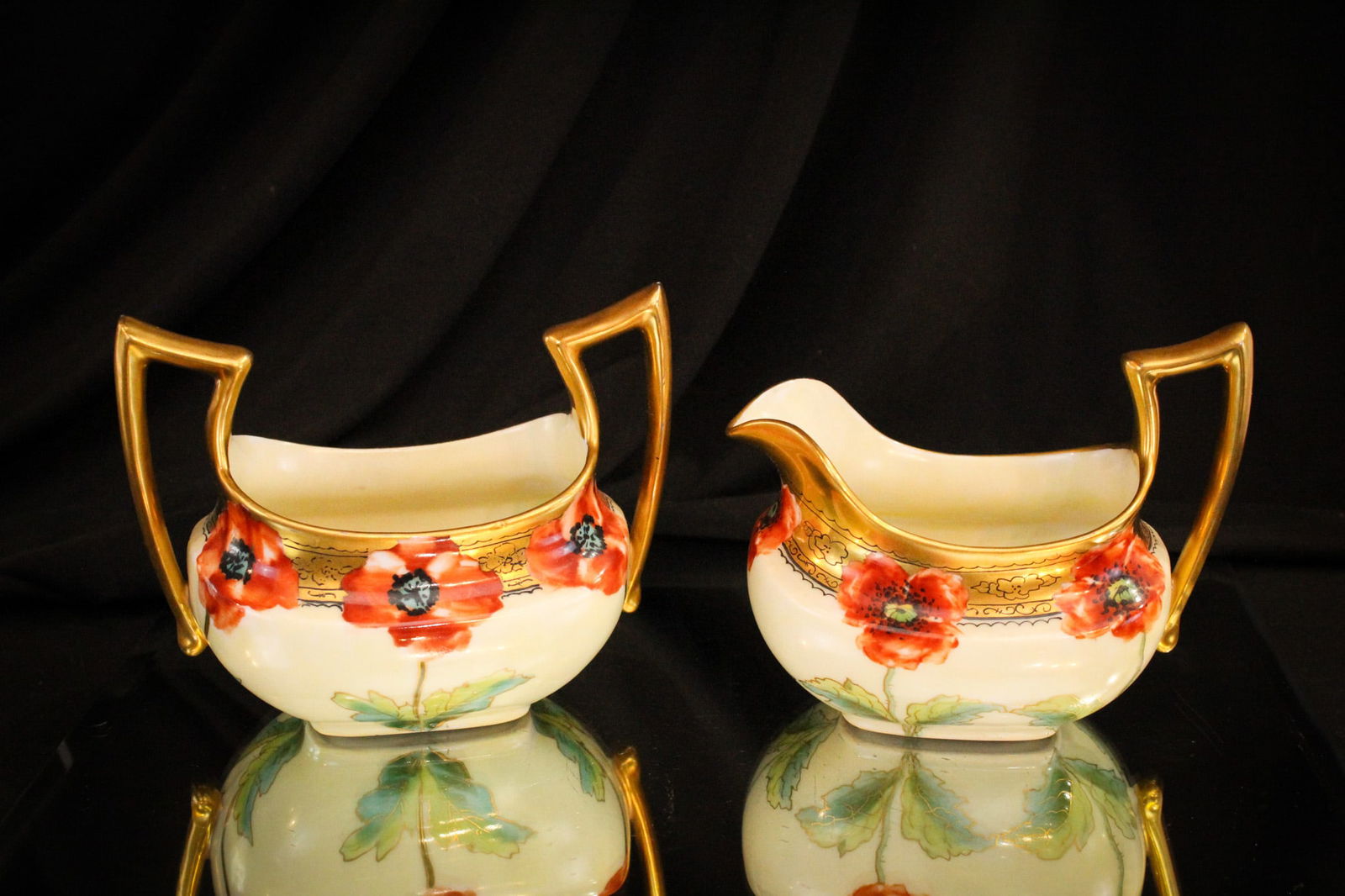 T&V Limoges Pickard Porcelain Poppies Creamer & Sugar (1 of 9)