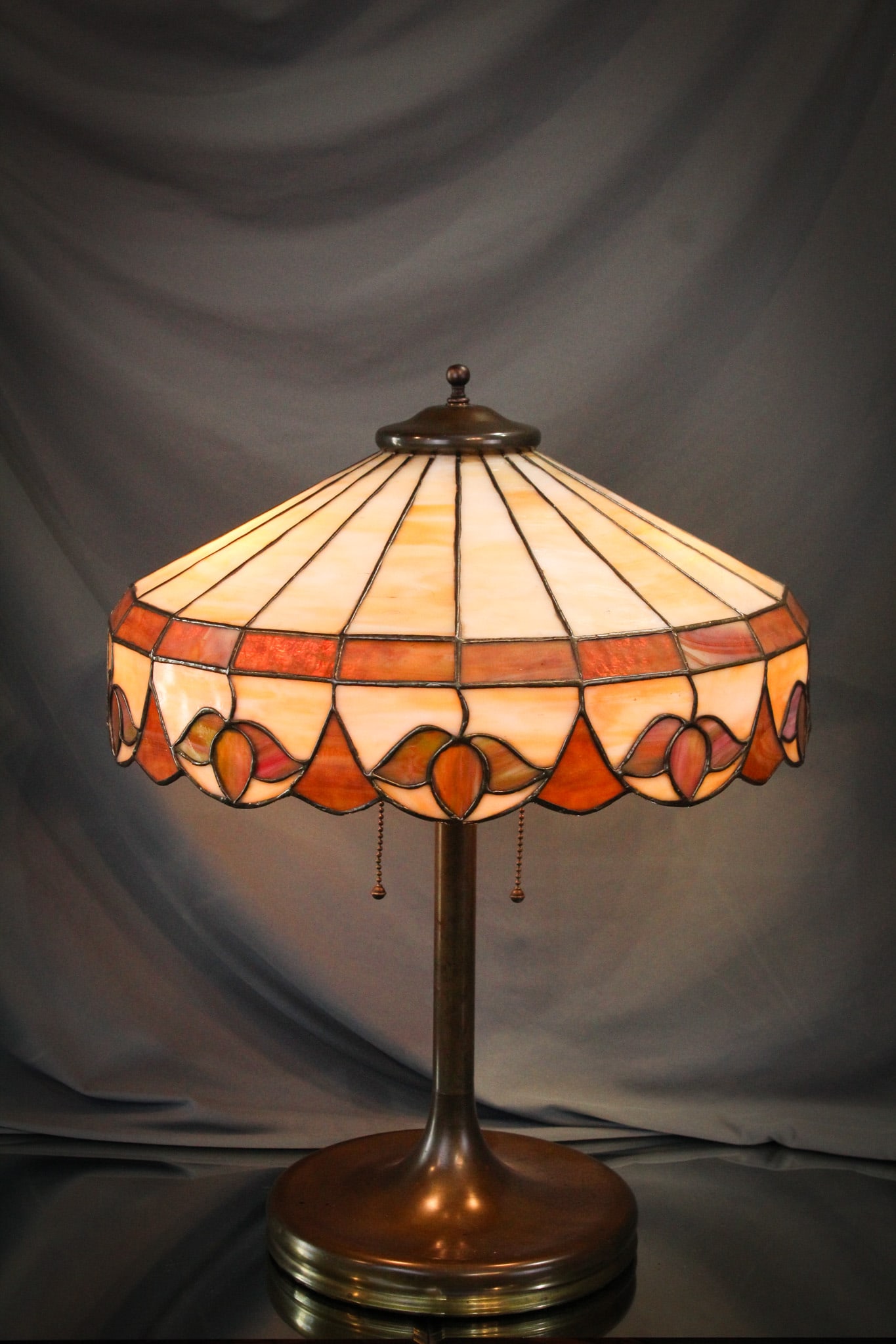 Lamb Bros. Leaded Glass Table Lamp (1 of 14)