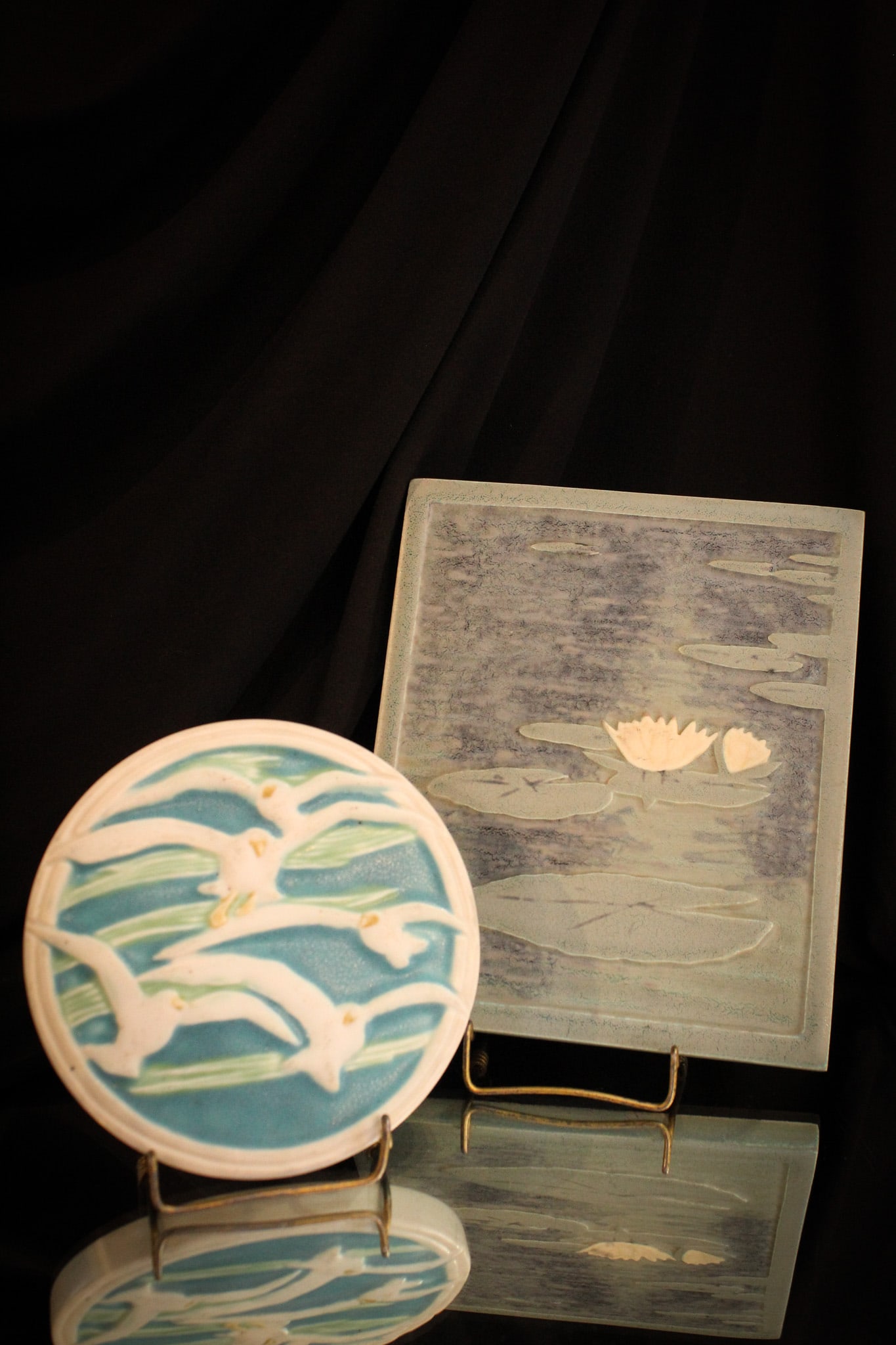 2 pc Lot Rookwood & Studio Pottery Tiles (1 of 5)