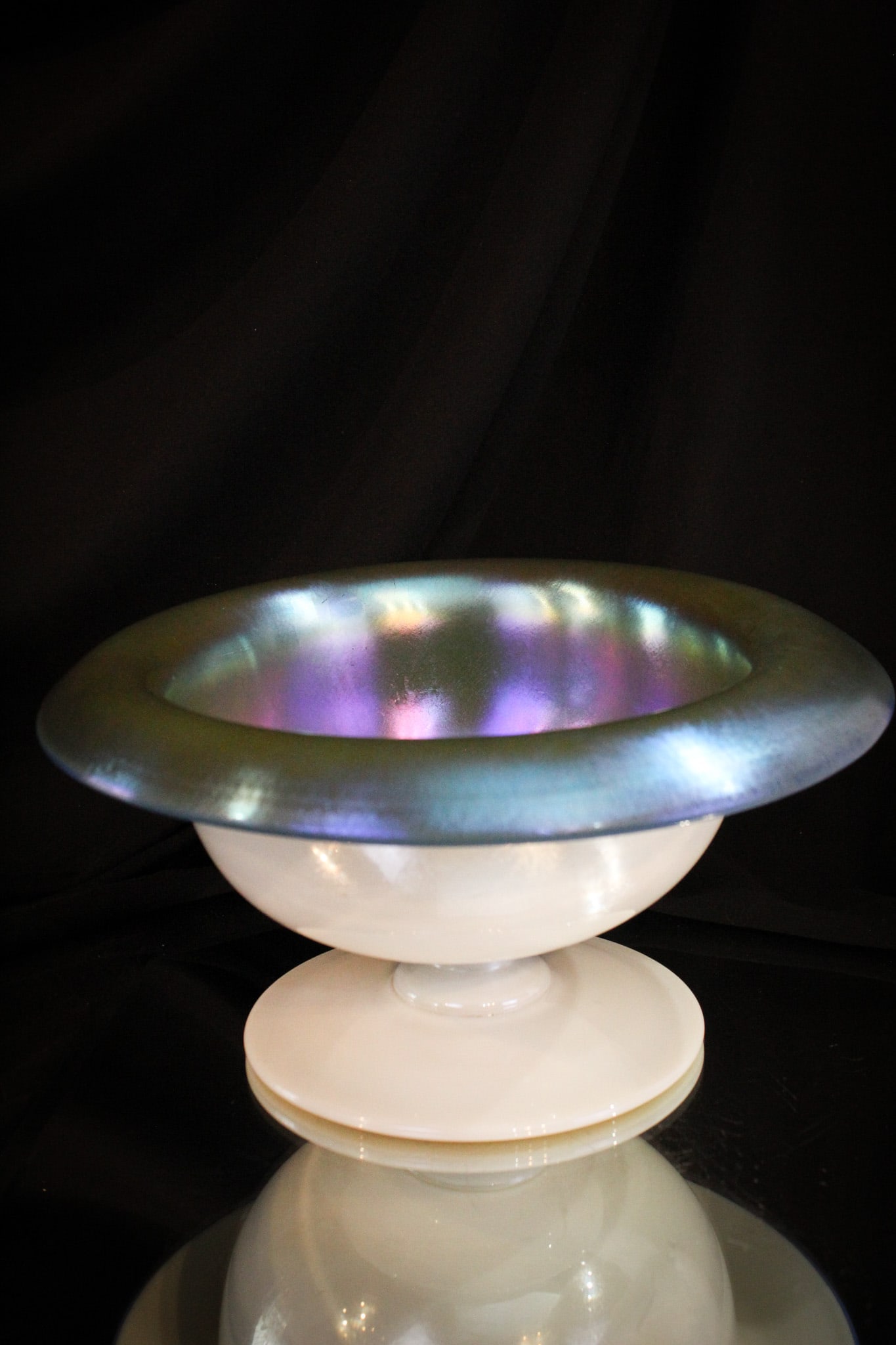 Steuben Blue Aurene Calcite Glass Pedestal Bowl (1 of 6)