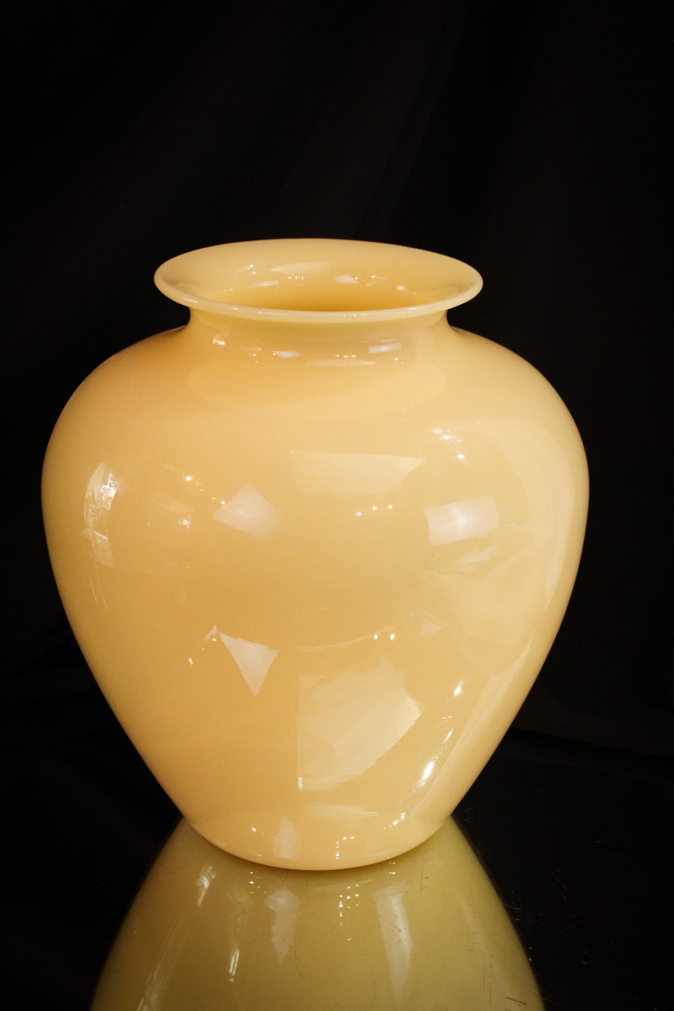 Classic 8" Steuben Ivory Urn Form Vase (1 of 6)