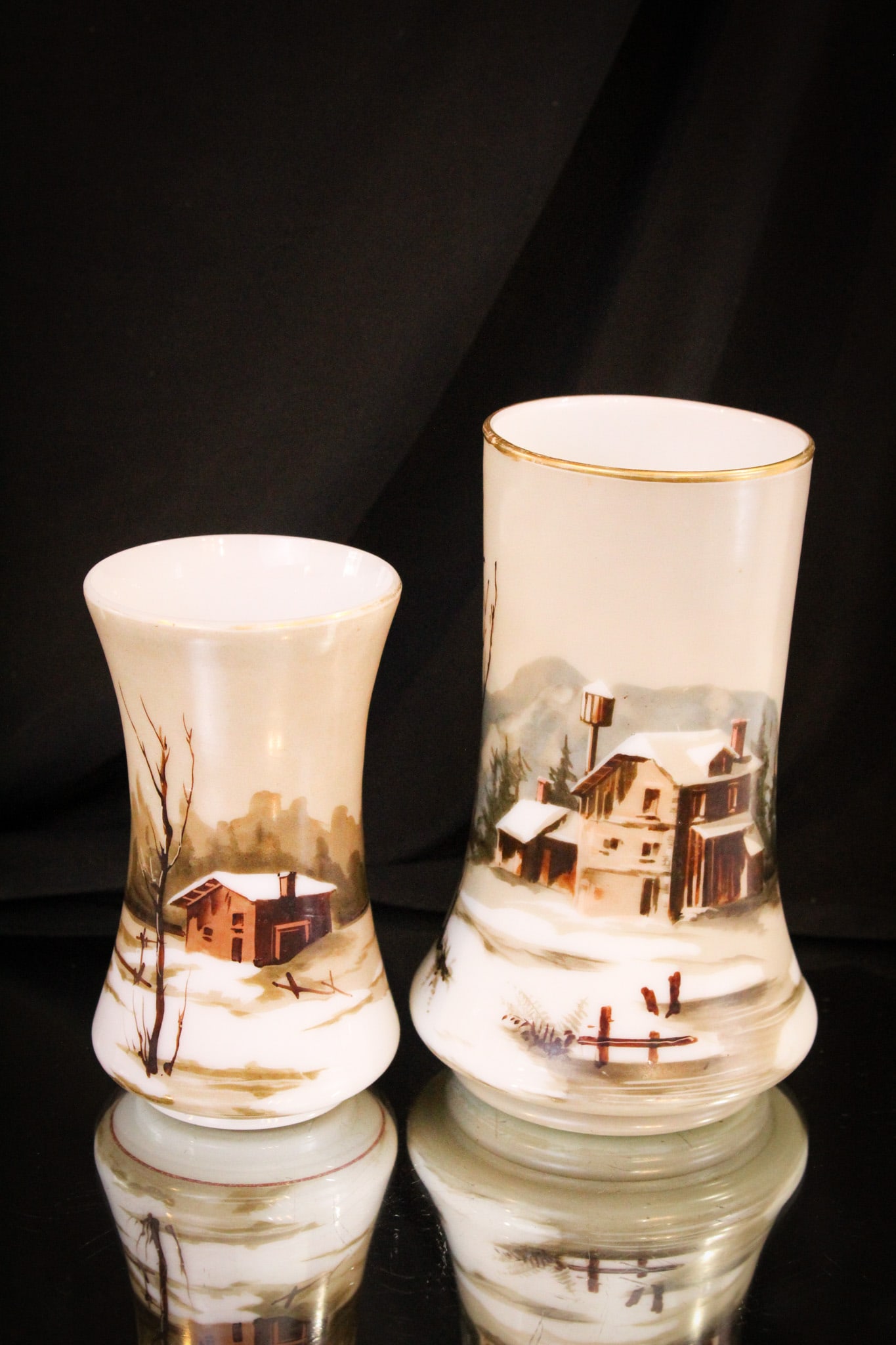 2 pc Lot Smith Bros. Cabin in the Snow Decorated Glass (1 of 10)