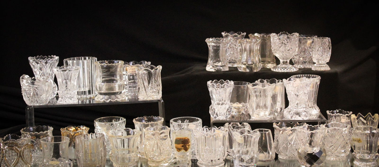 41 pc Mega Magnum Auctions Lot Collectible Toothpick Holders: Always room for one more.Yep, there is not only one more, but a whopping 41 toothpick holders in this offering for your bidding pleasure. Various makers and patterns. Tallest measures 3 1/8".