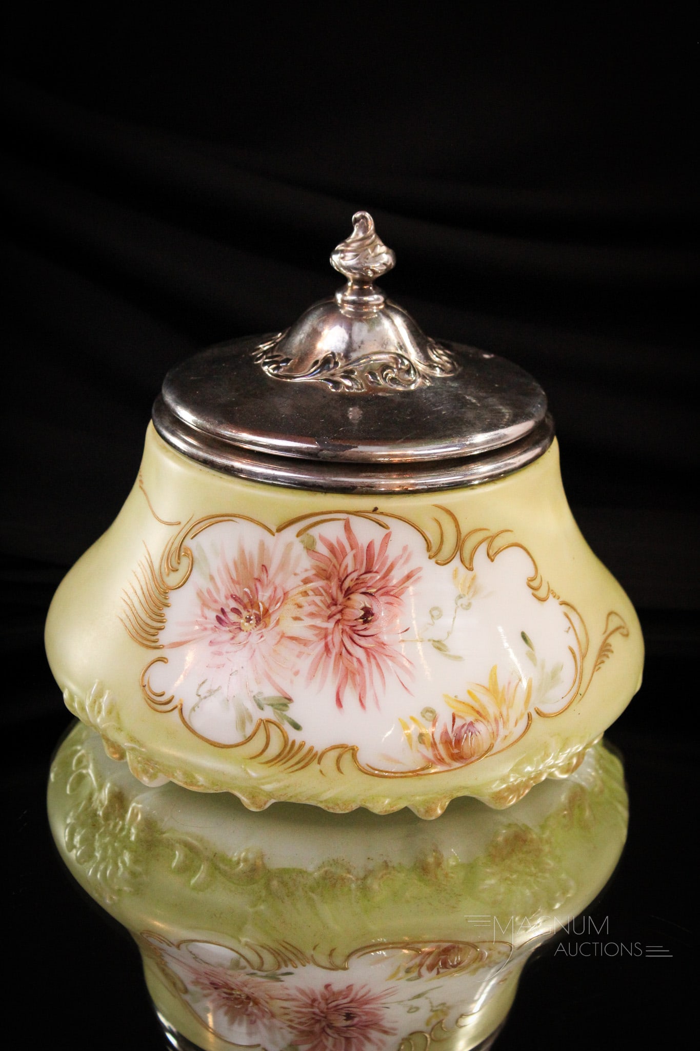 Pairpoint Mt. Washington Victorian Glass Biscuit Jar: Fine Victorian Mt. Washington signed silverplate hardware is found on this fine example of a signed Pairpoint glass biscuit jar. It measures 6" tall.