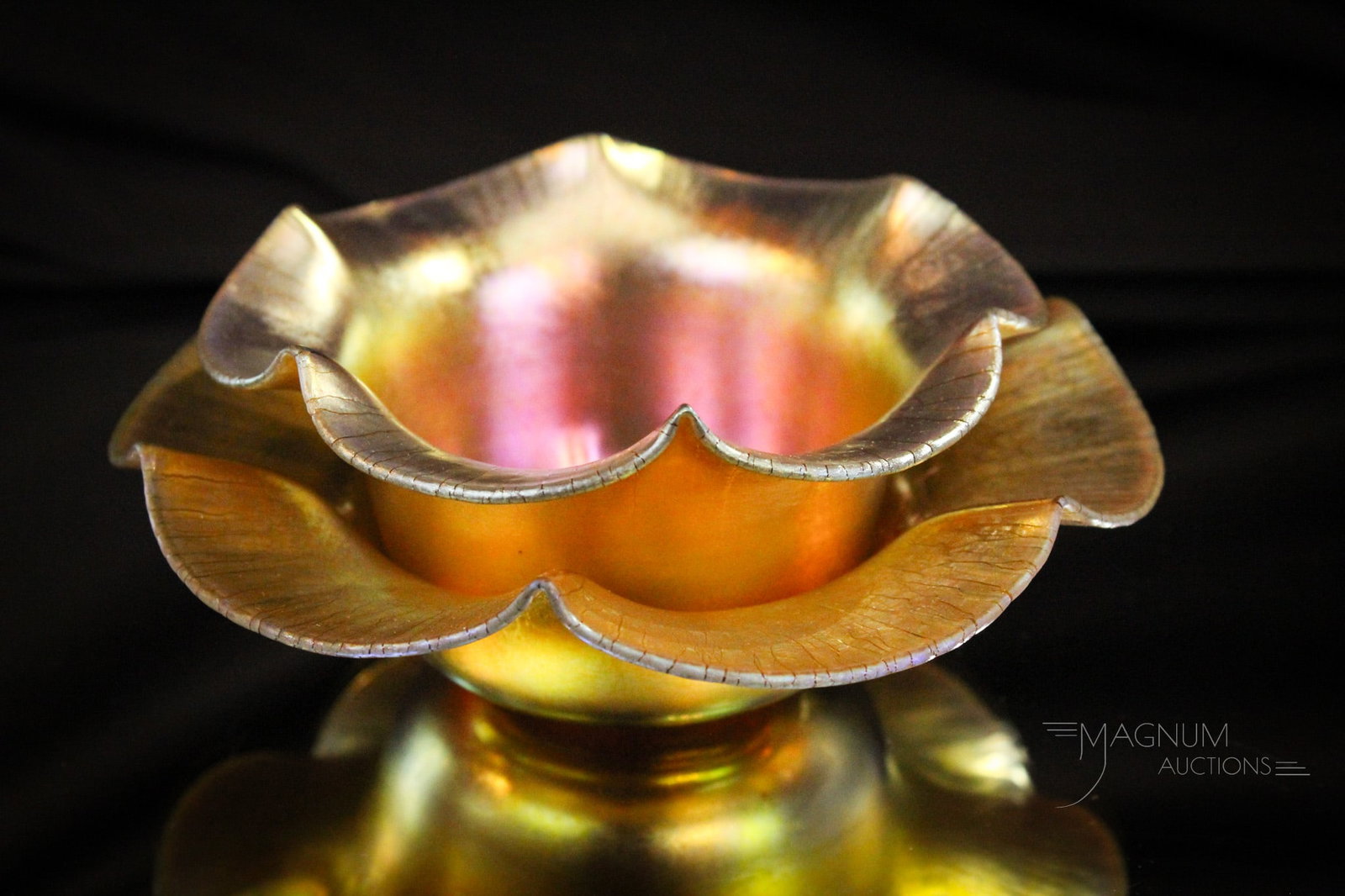 Steuben Gold Aurene #171 Finger Bowl & Underplate: Such a nice example of a signed Steuben gold aurene finger bowl and matching underplate. Nice onionskin effect to the glass. Marked, "Aurene 171". Measures 2 1/2" tall, 6" diameter.