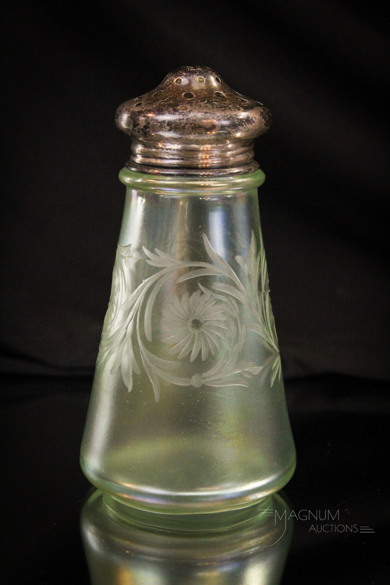 Steuben Irridescent Aqua Talcum Shaker Hawkes Cutting: Fun Steuben irridescent aqua talcum shaker with Hawkes cutting. Measures 5 1/2" tall.