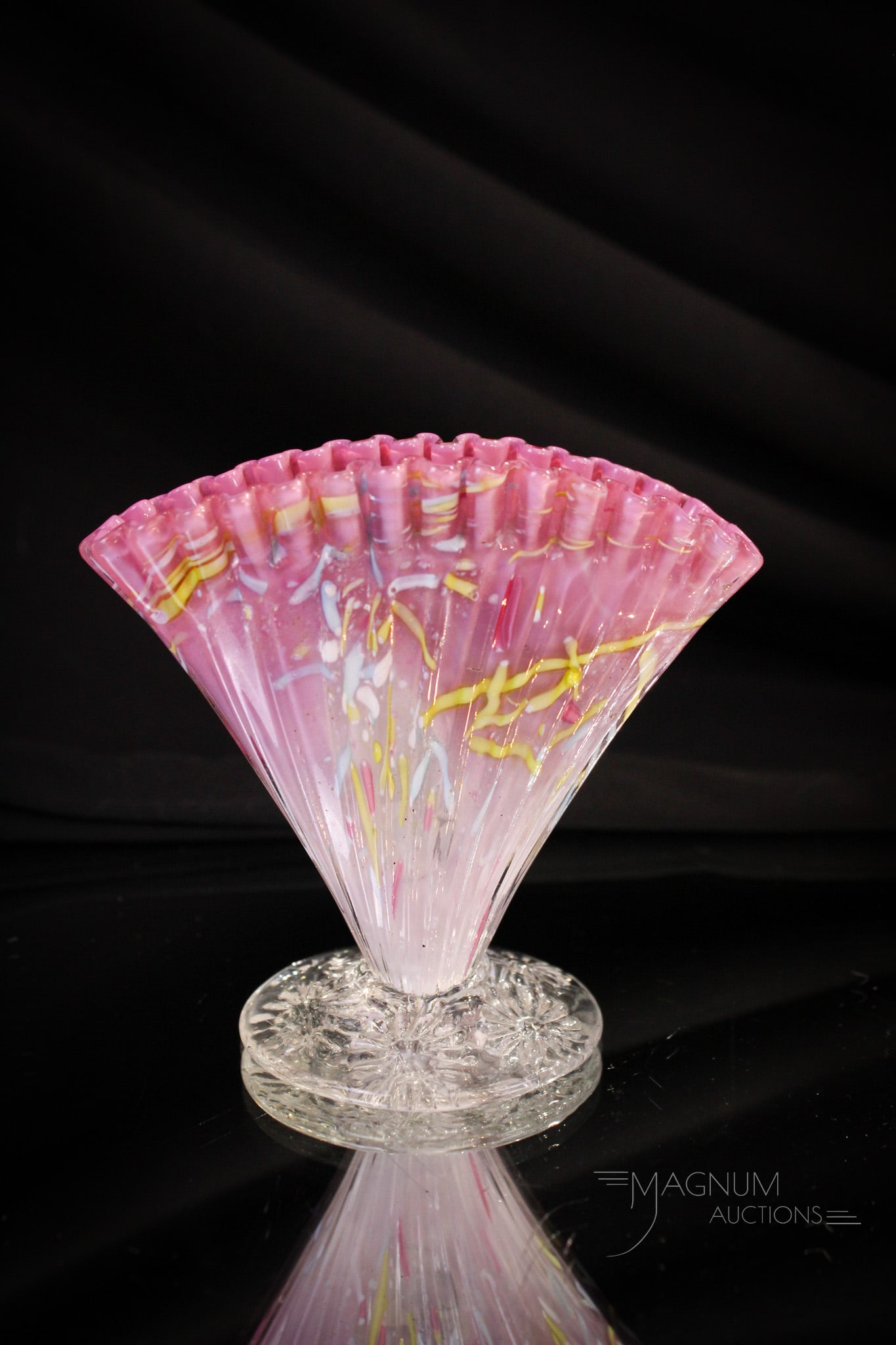 Pink Cased Victorian Art Glass Peloton Fan Vase: Select example of a fine piece of Victorian peloton threaded pink cased glass in the form of a fan vase. Piece measures 3 1/2" tall.