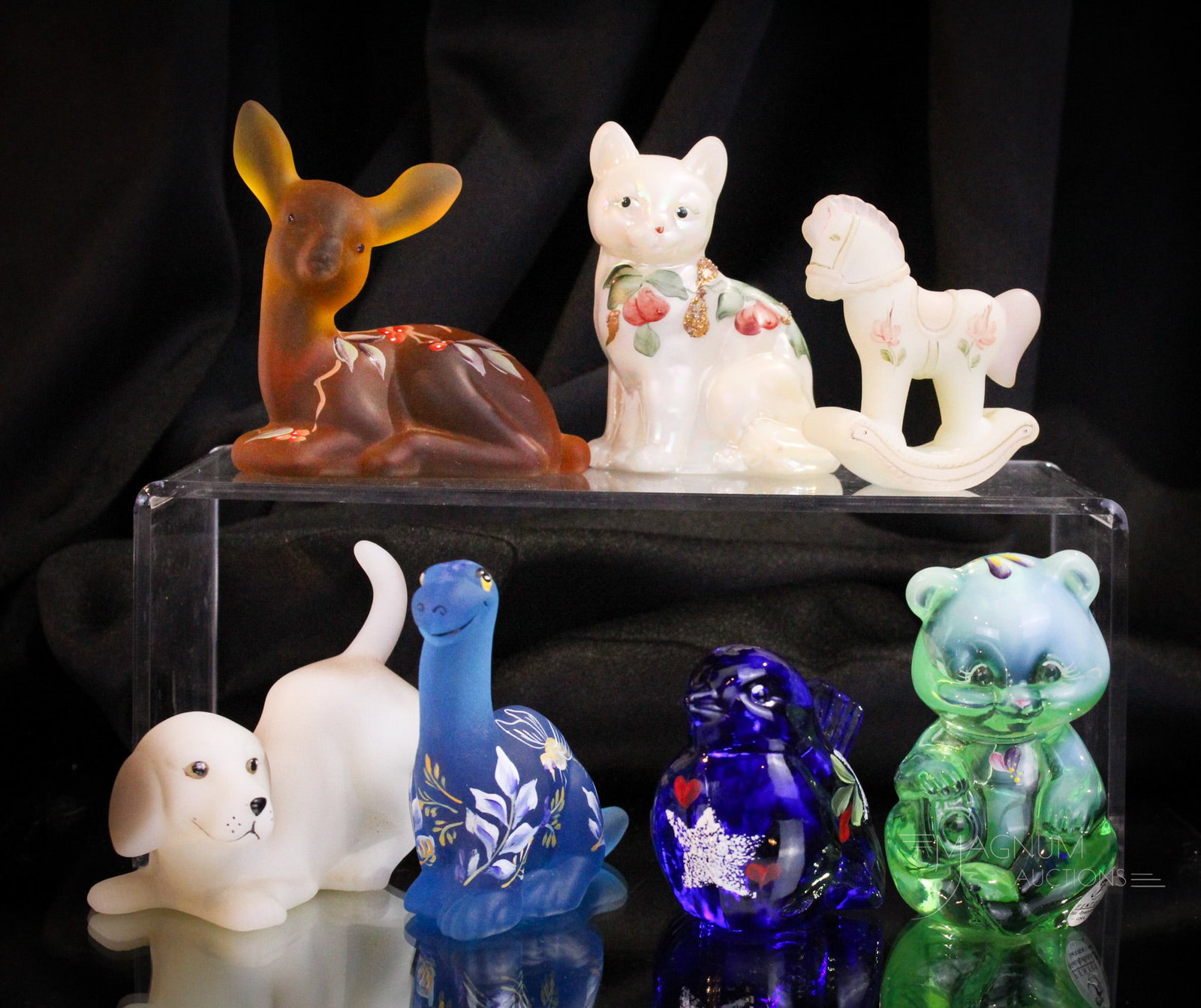7 pc Lot Fenton Art Glass Animals: Fine offerihng of seven Fenton art glass critters in various forms. All of which are hand painted. Tallest measures 3 3/4"