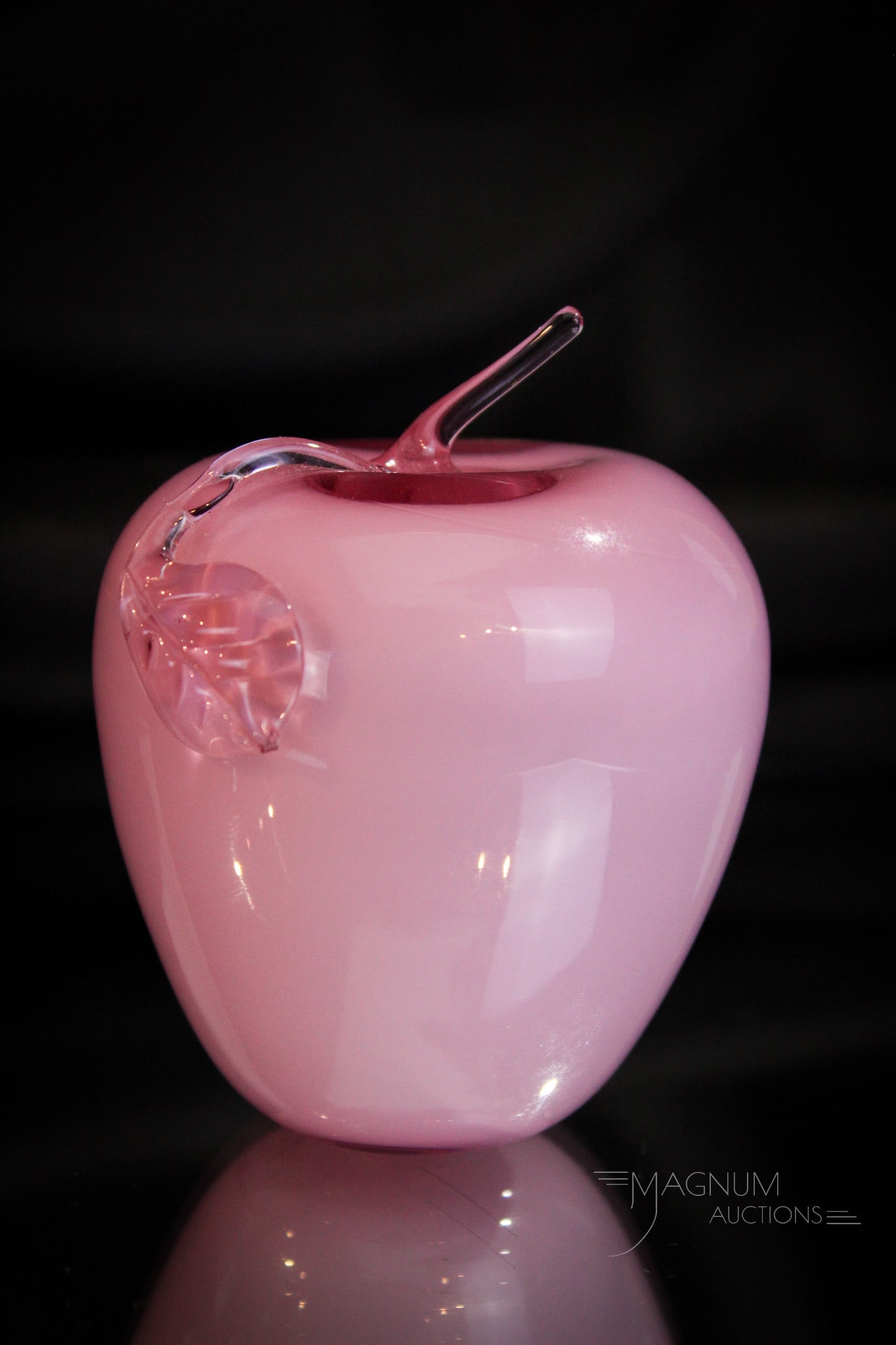 Fenton Art Glass Dusty Rose Apple Paperweight: Lovely Fenton dusty rose color overlay paperweight in the form of an apple. Piece measures 3 1/4" tall.