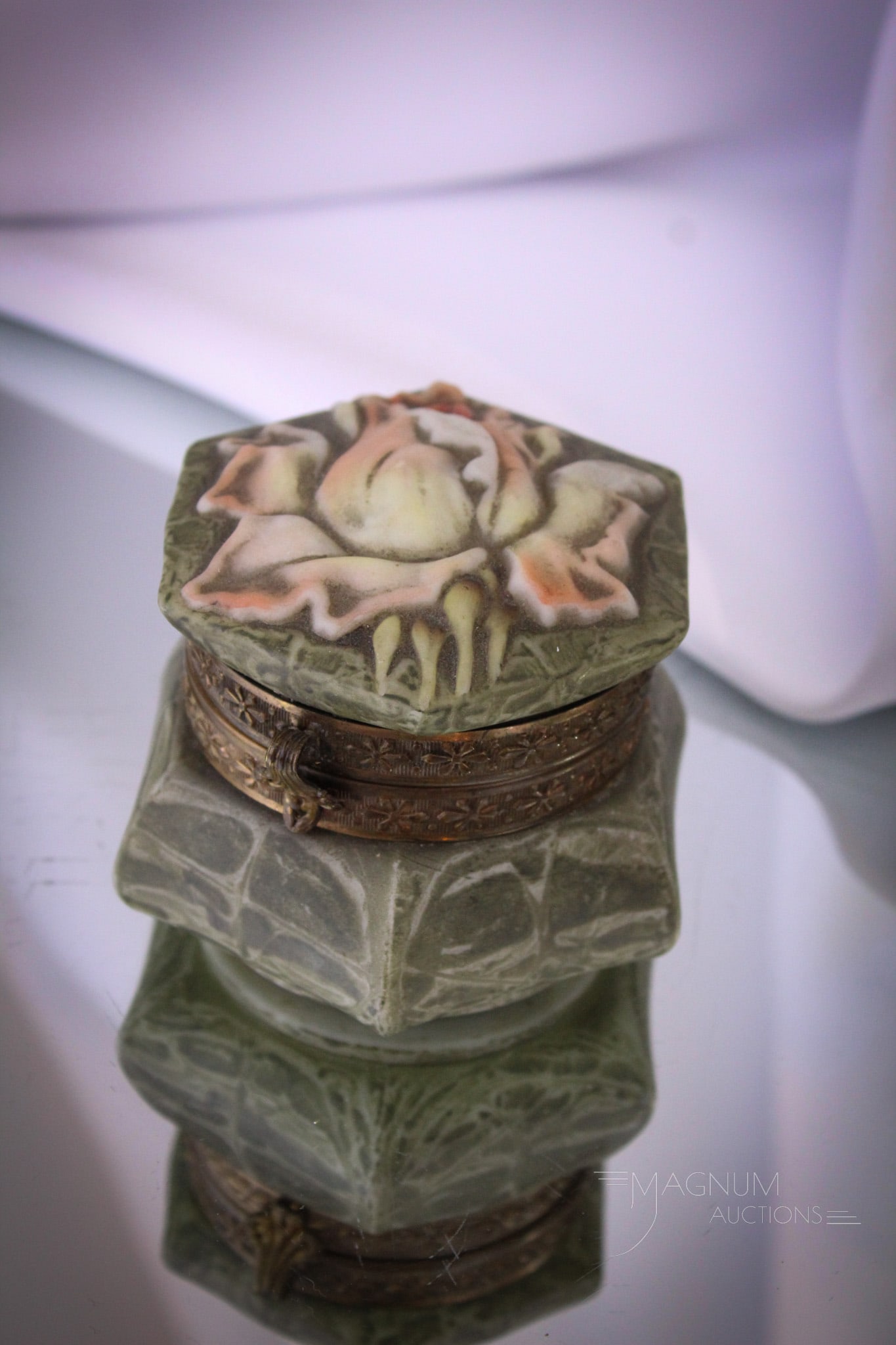 Wavecrest Kelva Victorian Glass Blow Out Dresser Box: Always desired, we have a Wavecrest Kelva Rose décor blow out dresser box. This one complete with original lining. Box measures 3" tall, 3 3/4" wide.