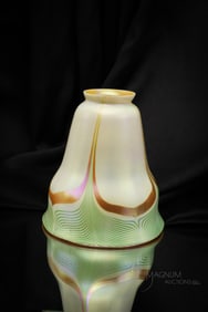 Signed Steuben Pulled Feather Art Glass Shade