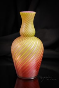 Stevens & Williams Pompeiian Swirl Mother of Pearl Victorian Glass Vase