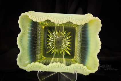 Northwood Vaseline Opalescent Alaska Banana Boat