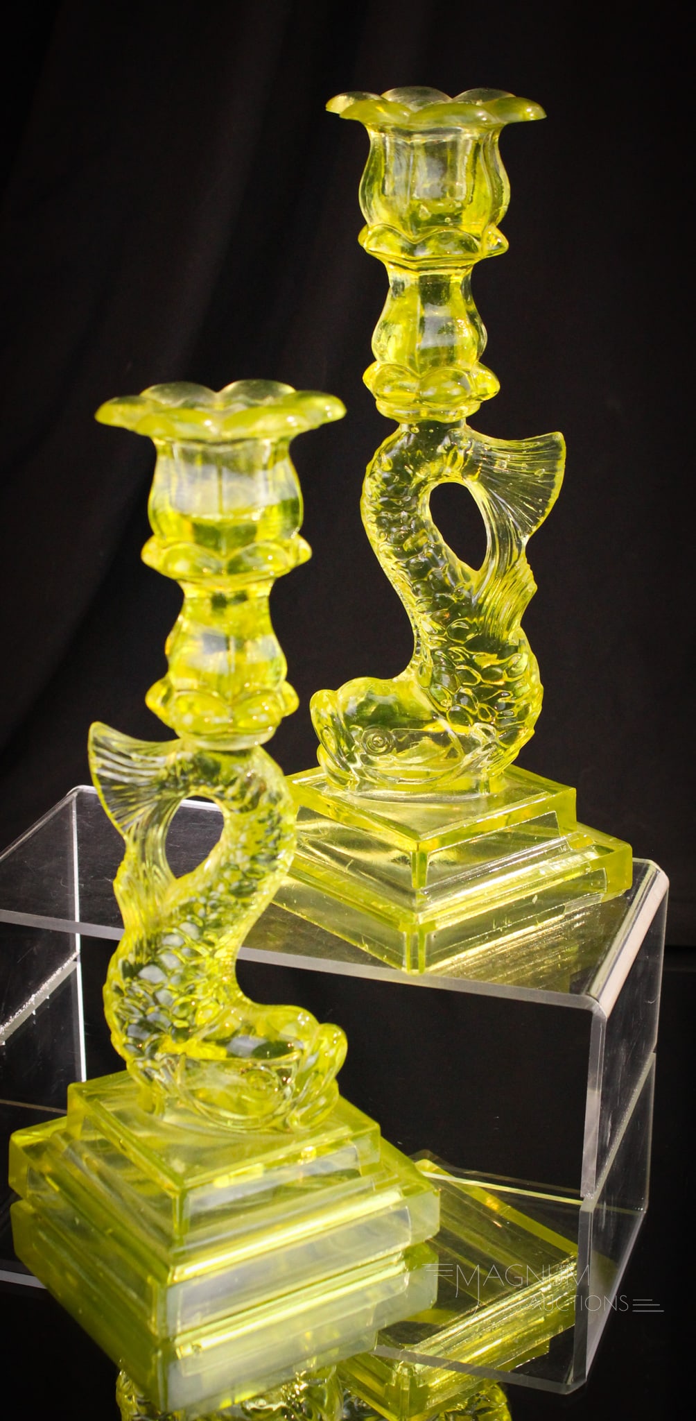 2 pc Lot Boston & Sandwich Vaseline Dolpohin Candlesticks (1 of 17)