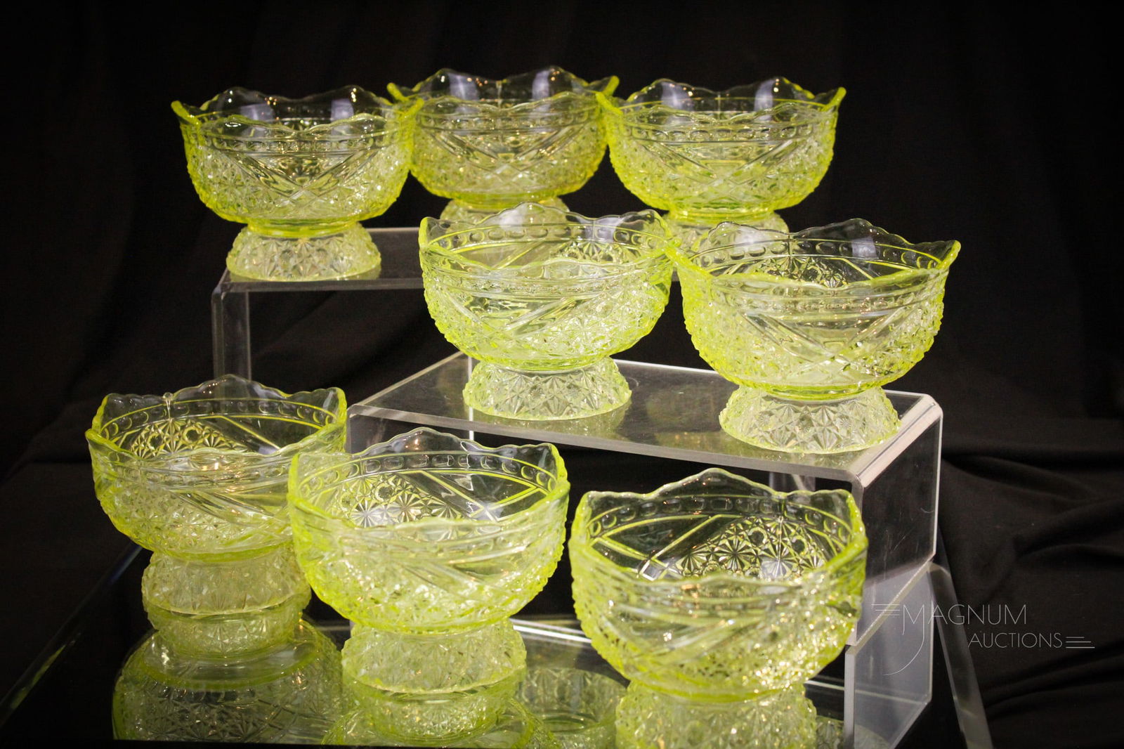 8 pc Lot Vaseline Victorian Glass Berry Bowls (1 of 11)