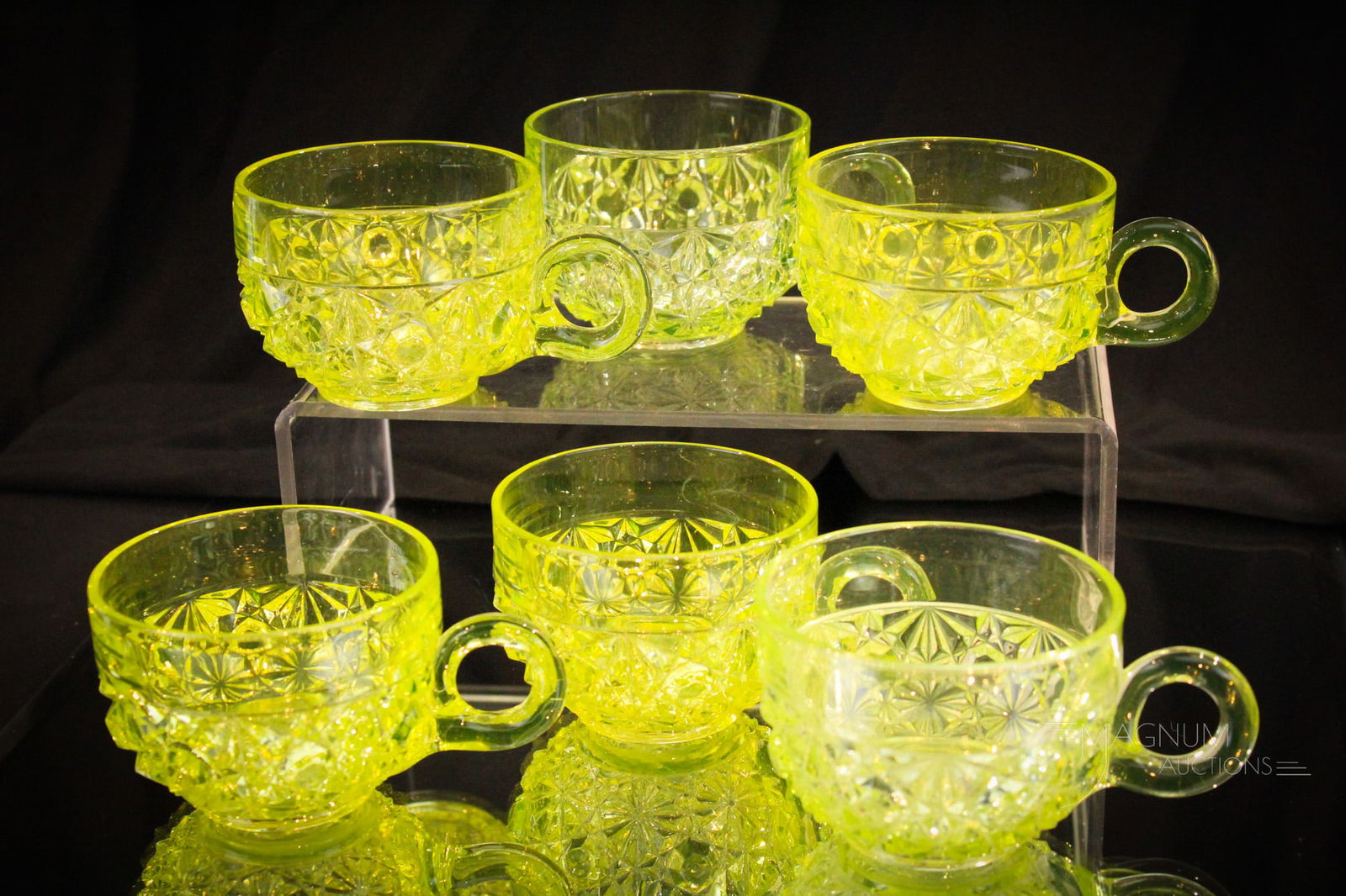 6 pc Lot Victorian Vaseline Daisy & Button Punch Cups (1 of 9)