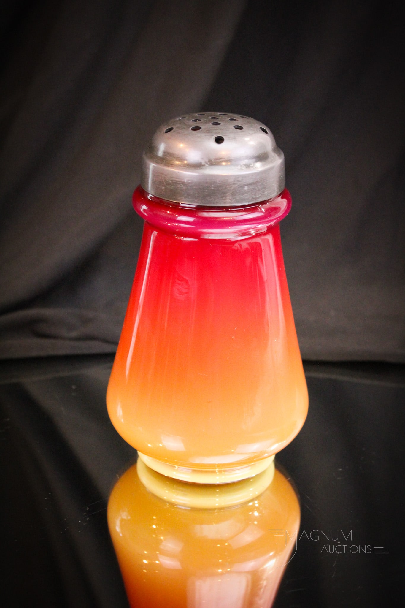 Hobb's Victorian Wheeling Peachblow Glass Sugar Shaker (1 of 7)