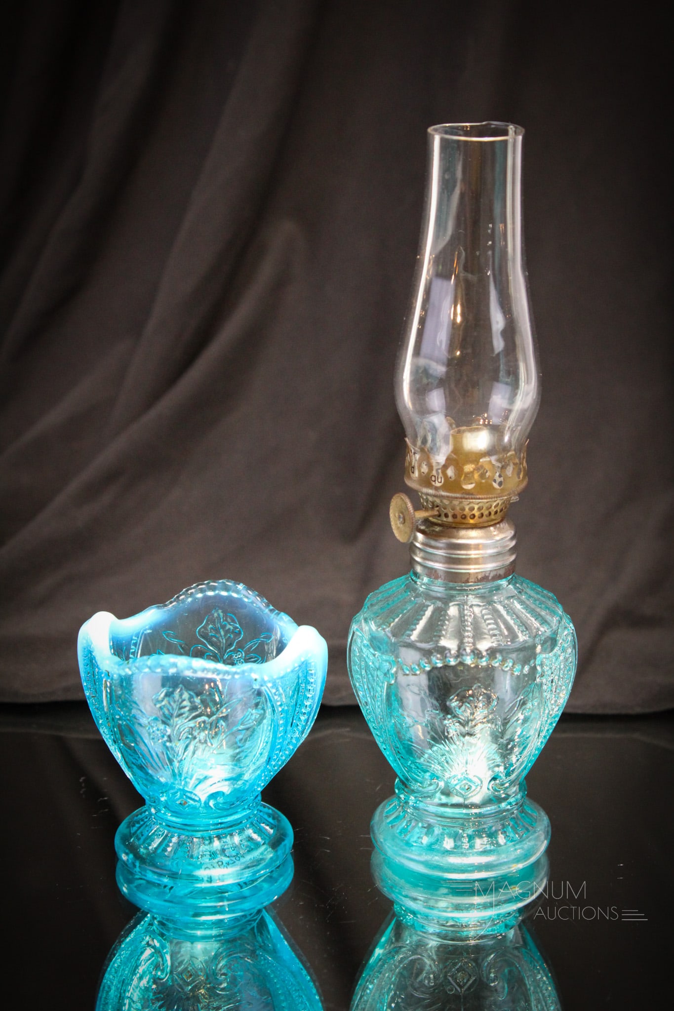 2 pc Lot Northwood Blue Opalescent Wild Bouquet Toothpick & Lamp (1 of 10)