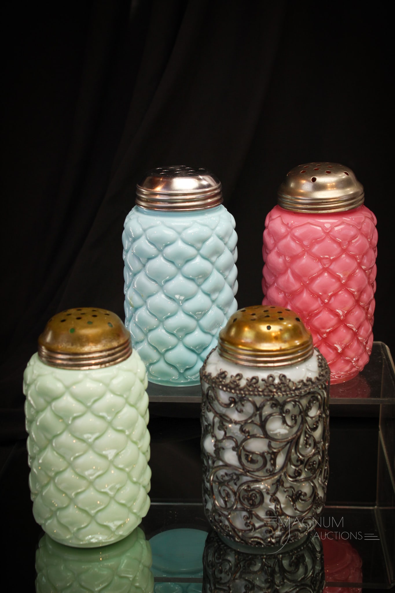 4 pc Lot Victorian Fostoria Consolidated Glass Sugar Shakers (1 of 9)