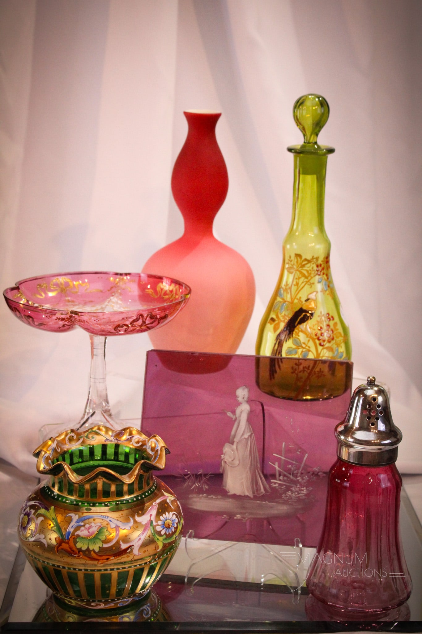 6 pc Lot Victorian Glass Sugar Shaker Moser Peachblow Mary Gregory & More Glass (1 of 17)