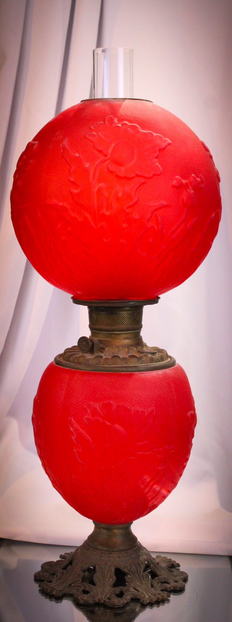Red Satin Victorian Glass Poppy Gone with the Wind Parlor Oil Lamp (1 of 18)